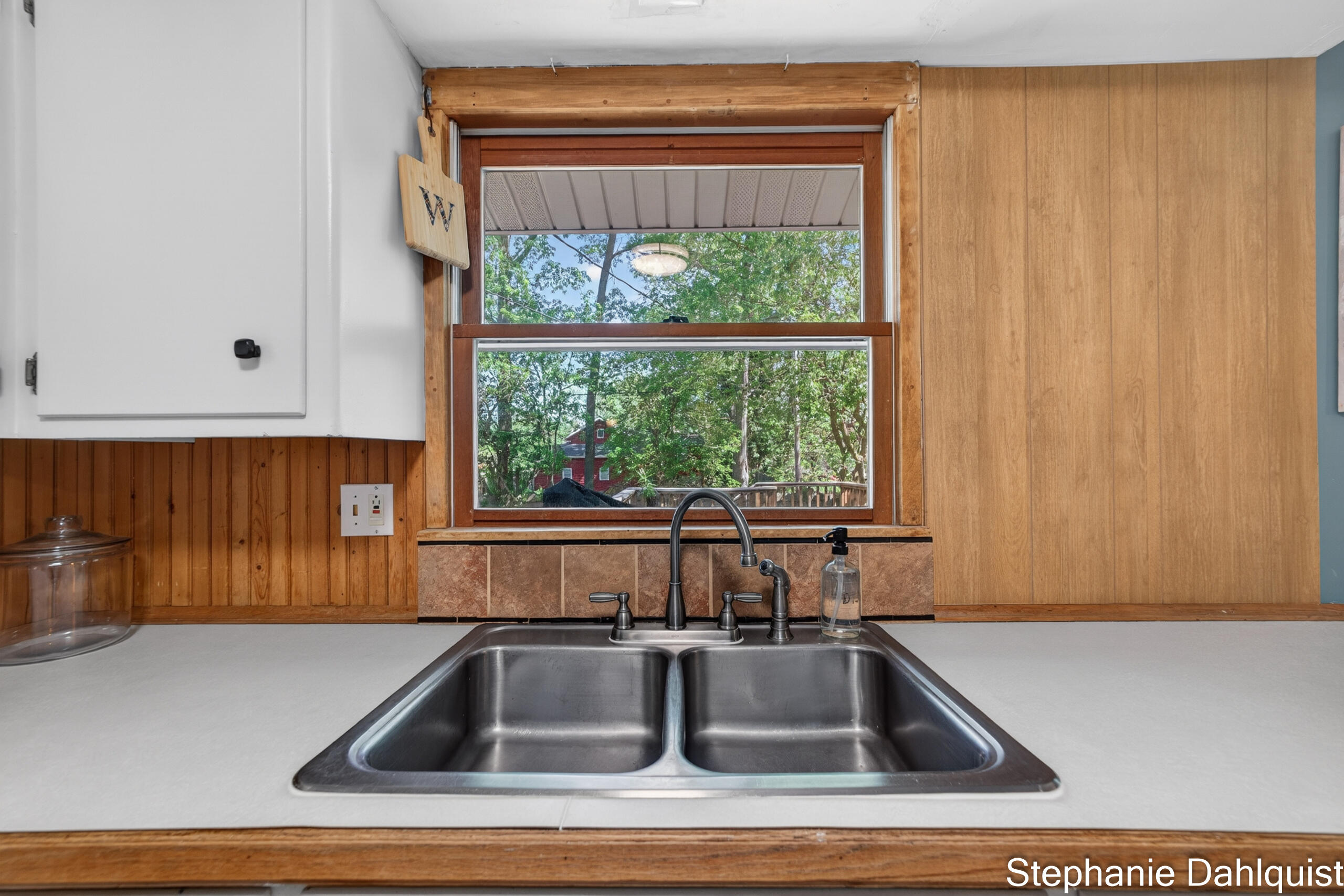 1784 Leif Avenue Muskegon MI 49441