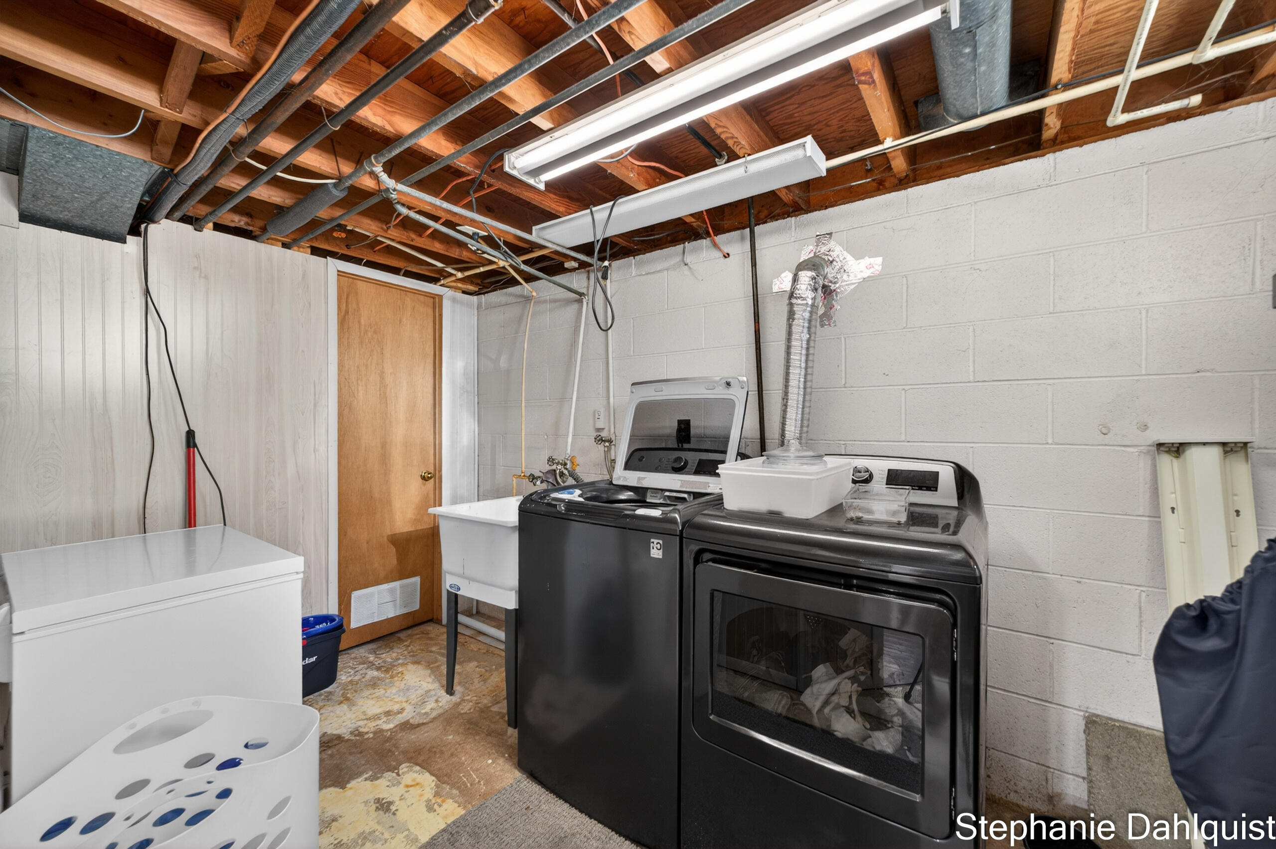 1784 Leif Avenue Muskegon MI 49441