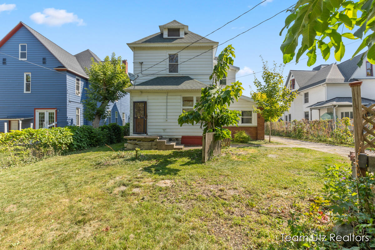 917 Jefferson Avenue SE Grand Rapids MI 49507