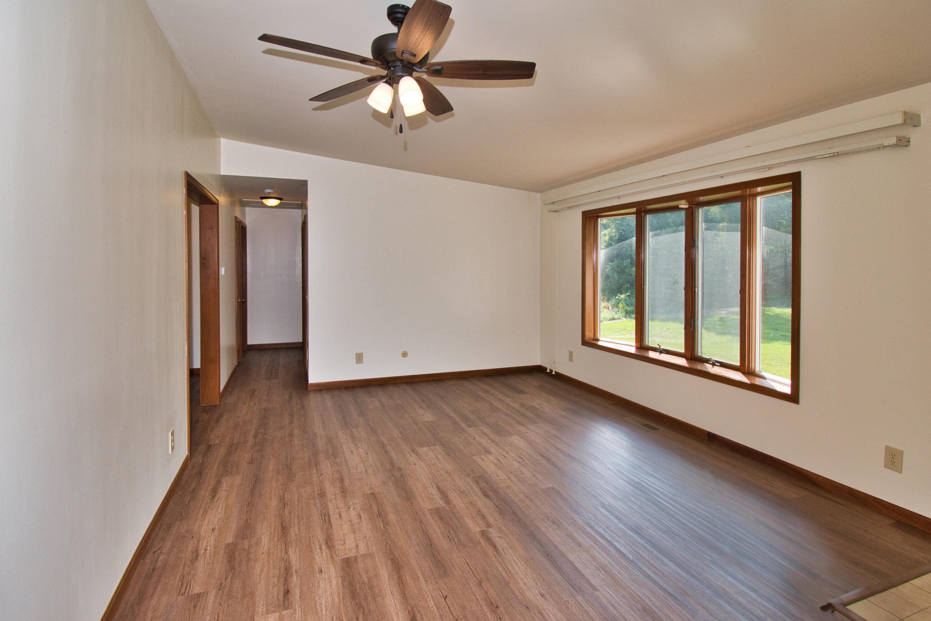 22244 Us-12 Edwardsburg MI 49112
