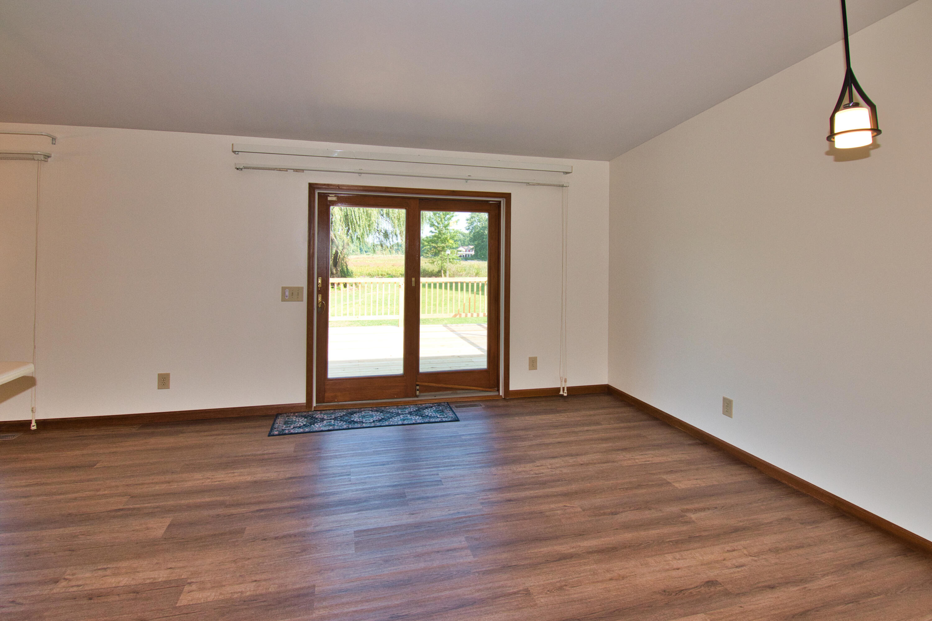 22244 Us-12 Edwardsburg MI 49112