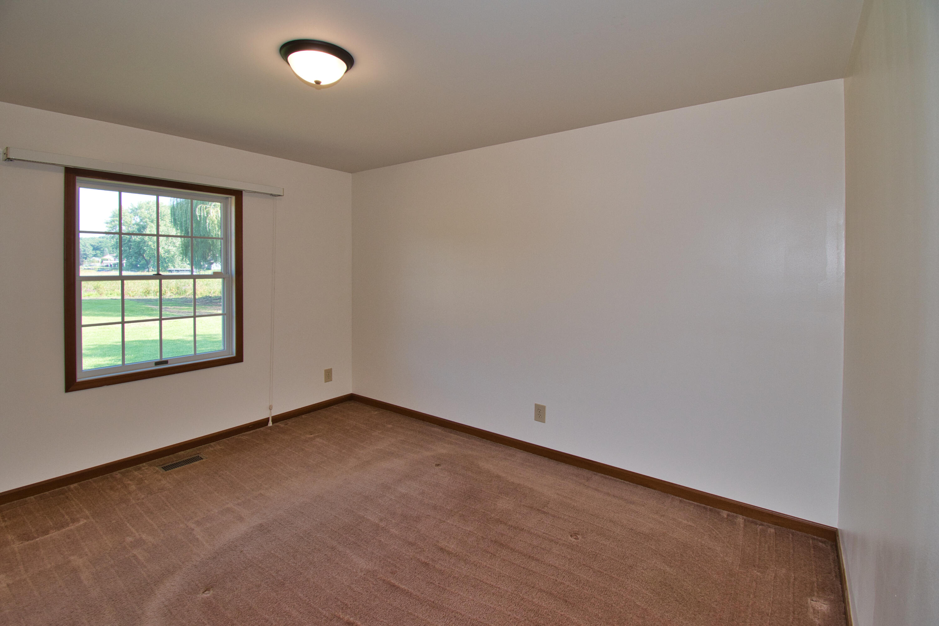 22244 Us-12 Edwardsburg MI 49112