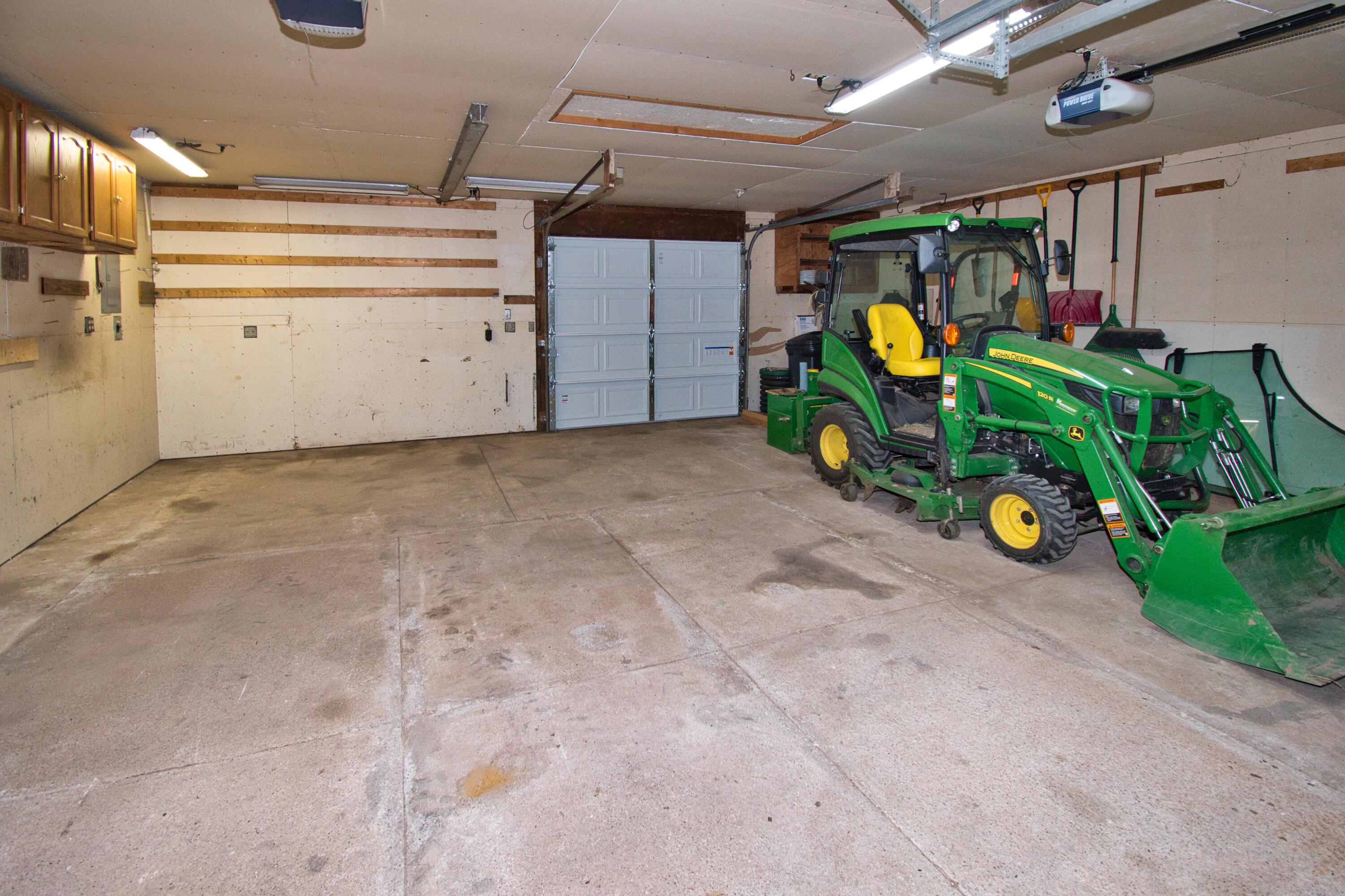 22244 Us-12 Edwardsburg MI 49112