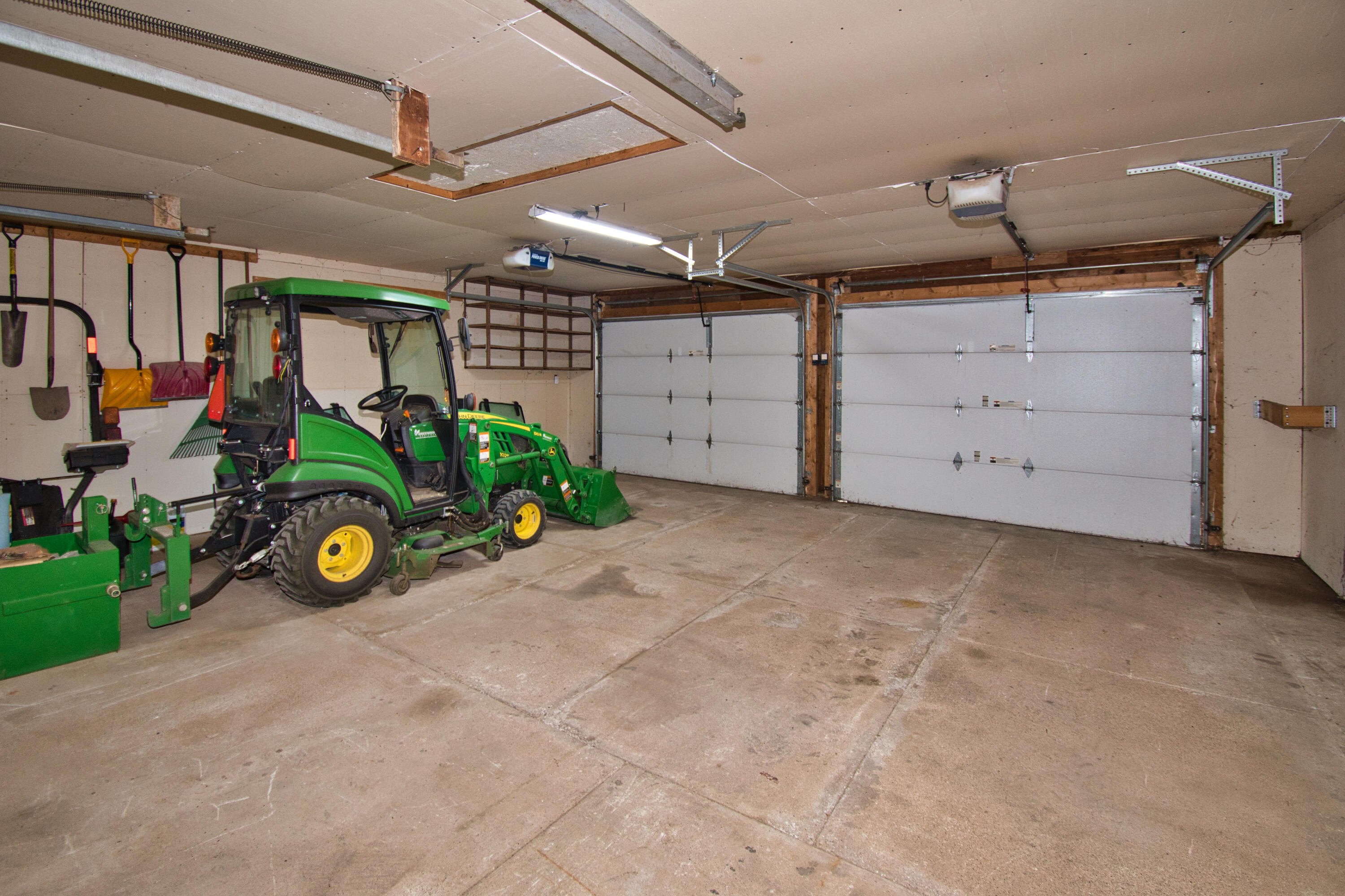 22244 Us-12 Edwardsburg MI 49112