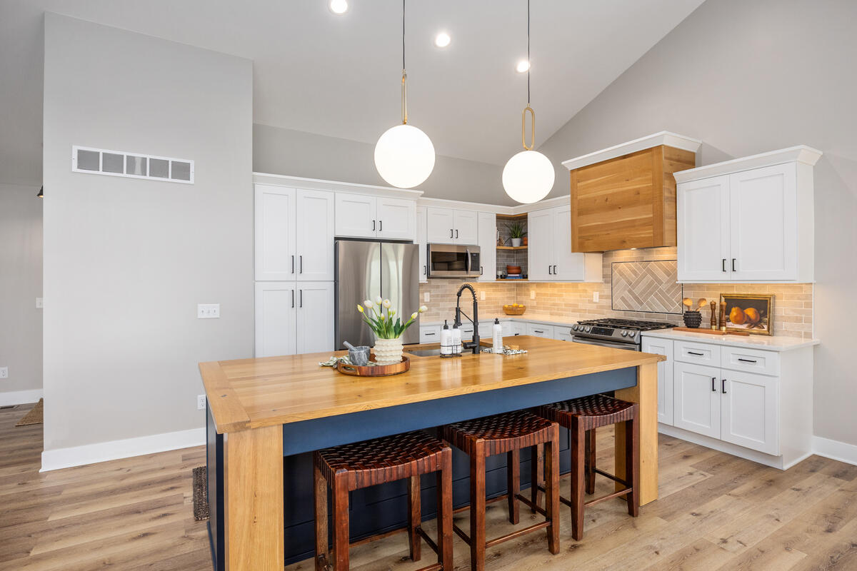 323 Katie Drive Grand Rapids MI 49534