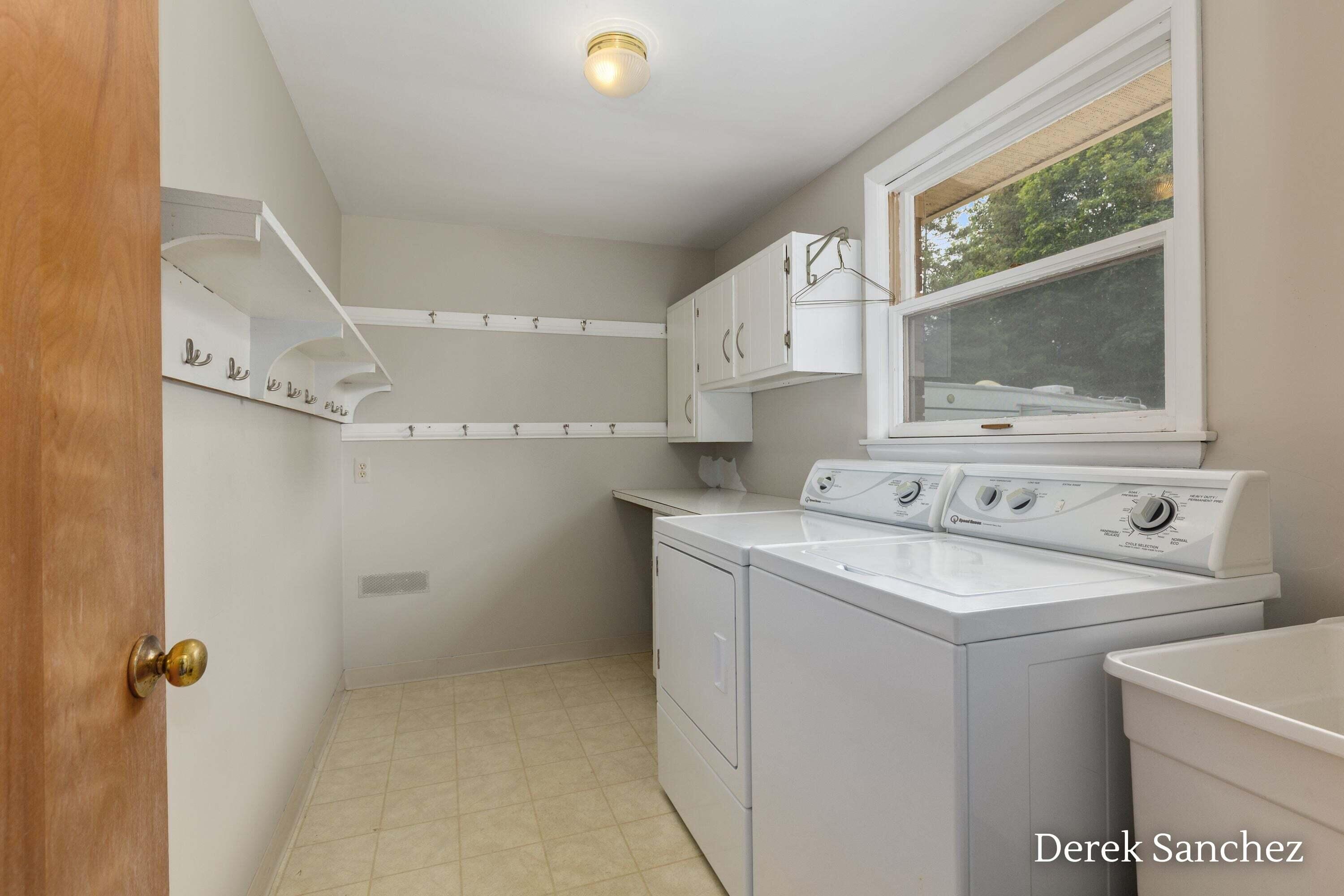 4674 Fennessy Street SW Grand Rapids MI 49534
