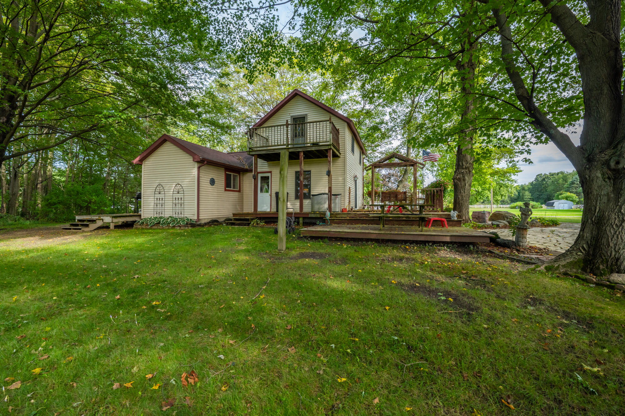 1180 S Bainbridge Center Road Benton Harbor MI 49022