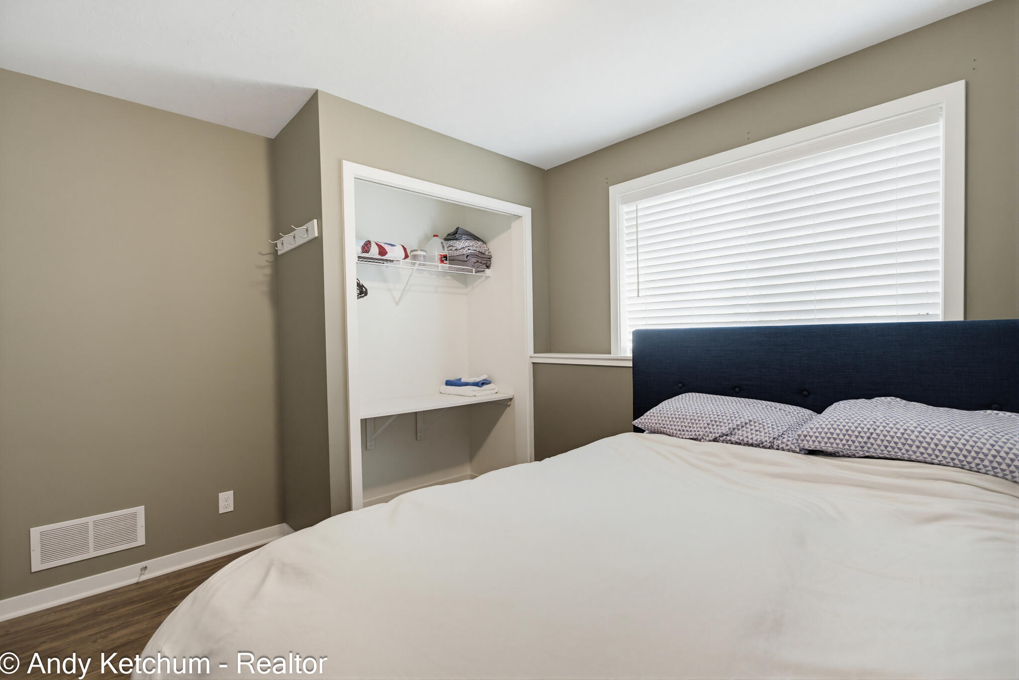 404 3rd Avenue Holland MI 49424