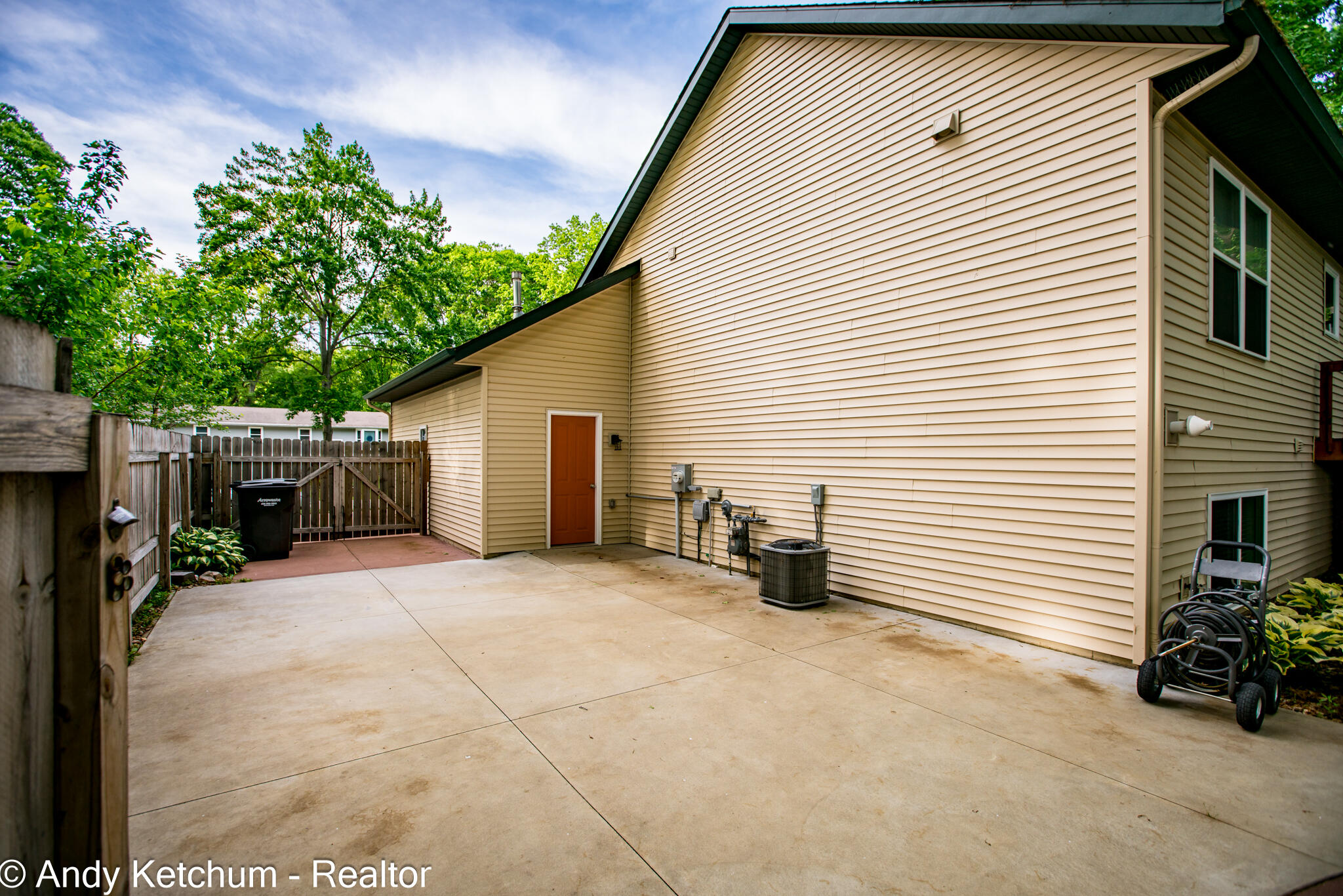 404 3rd Avenue Holland MI 49424
