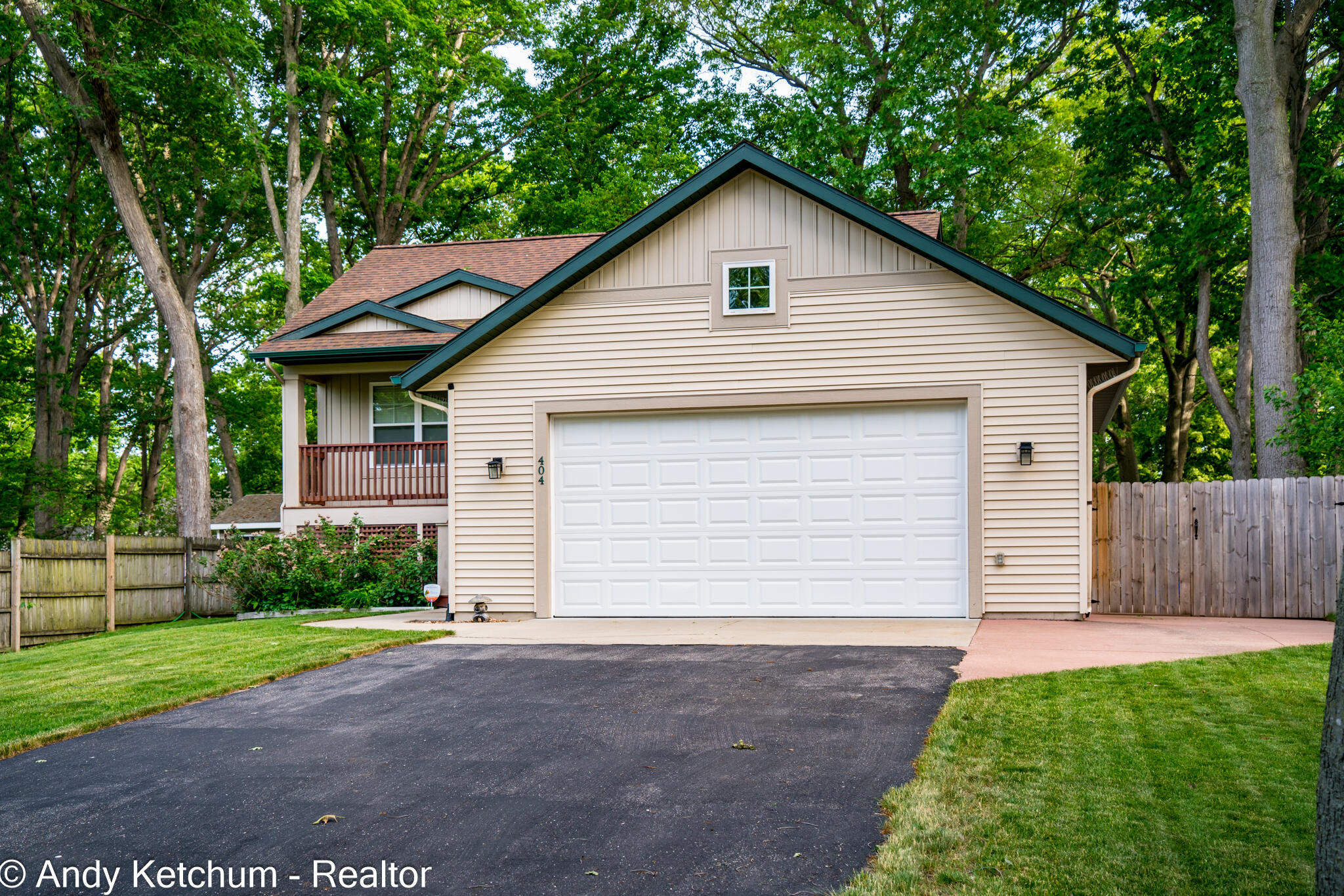 404 3rd Avenue Holland MI 49424