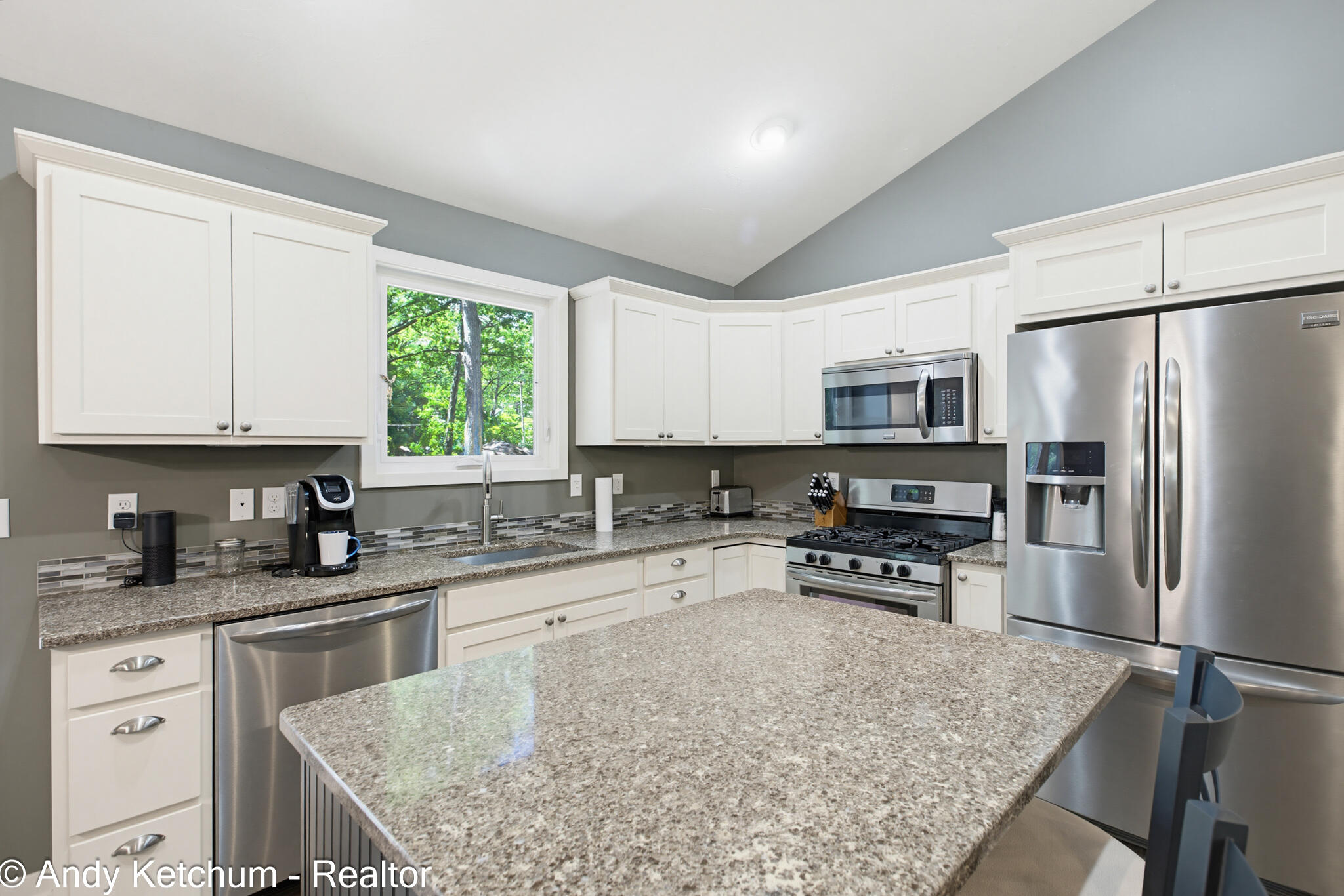 404 3rd Avenue Holland MI 49424