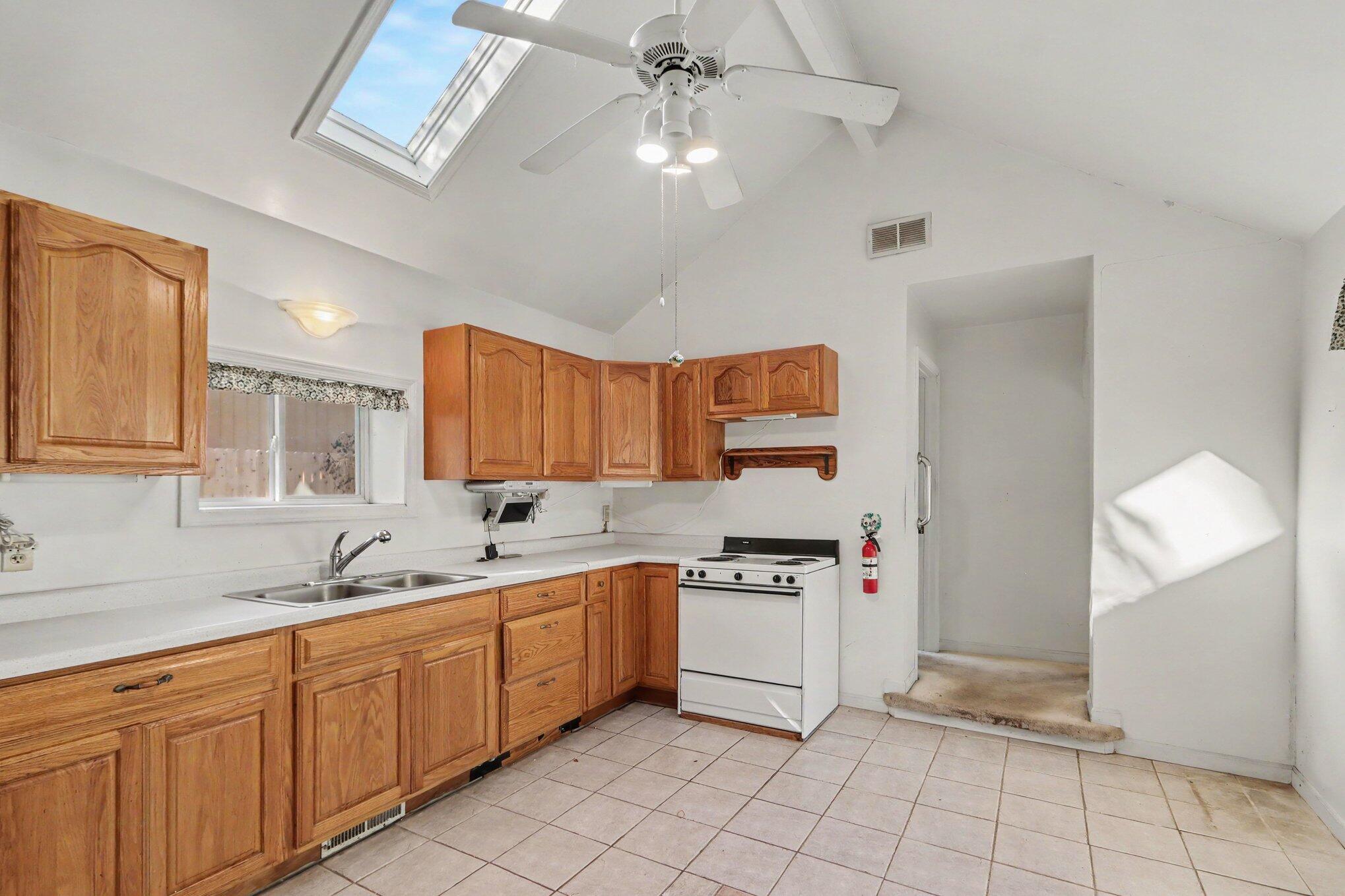 1728 Troy Avenue Kalamazoo MI 49004