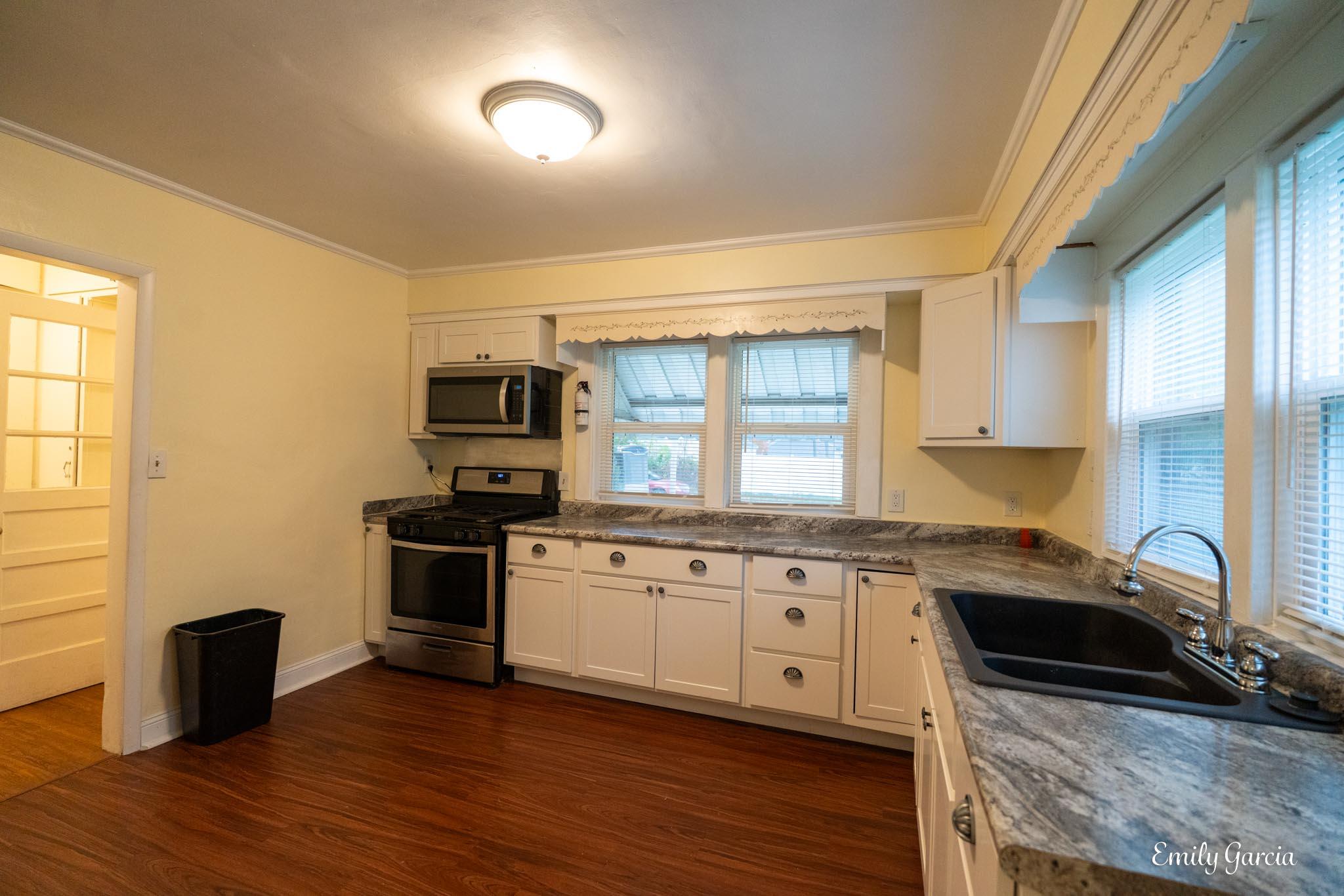 1151 W Dale Avenue Muskegon MI 49441