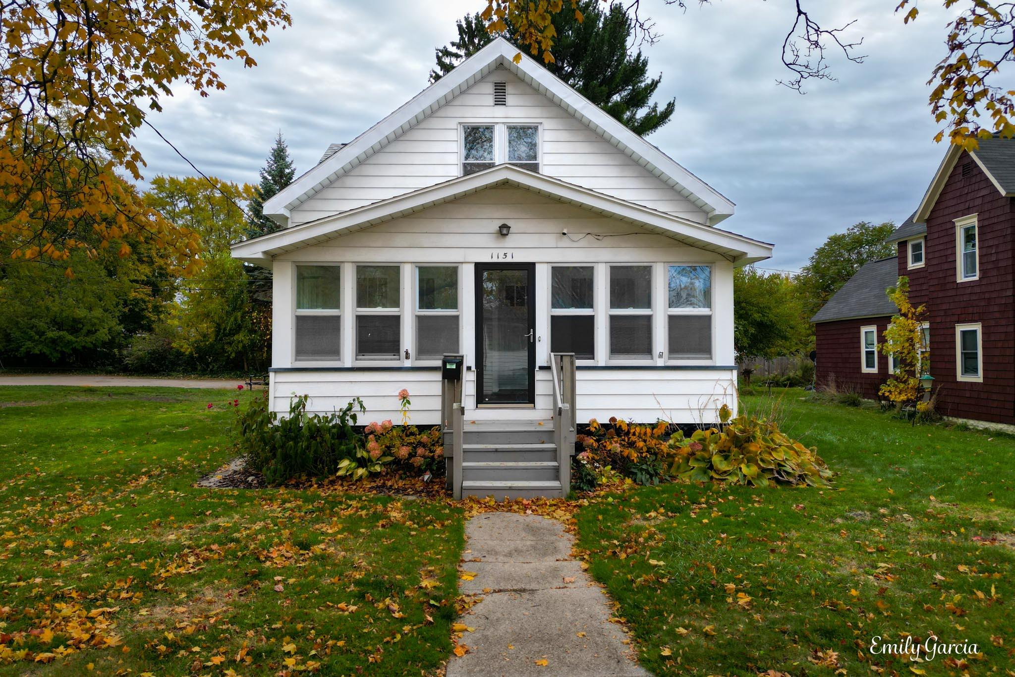 1151 W Dale Avenue Muskegon MI 49441