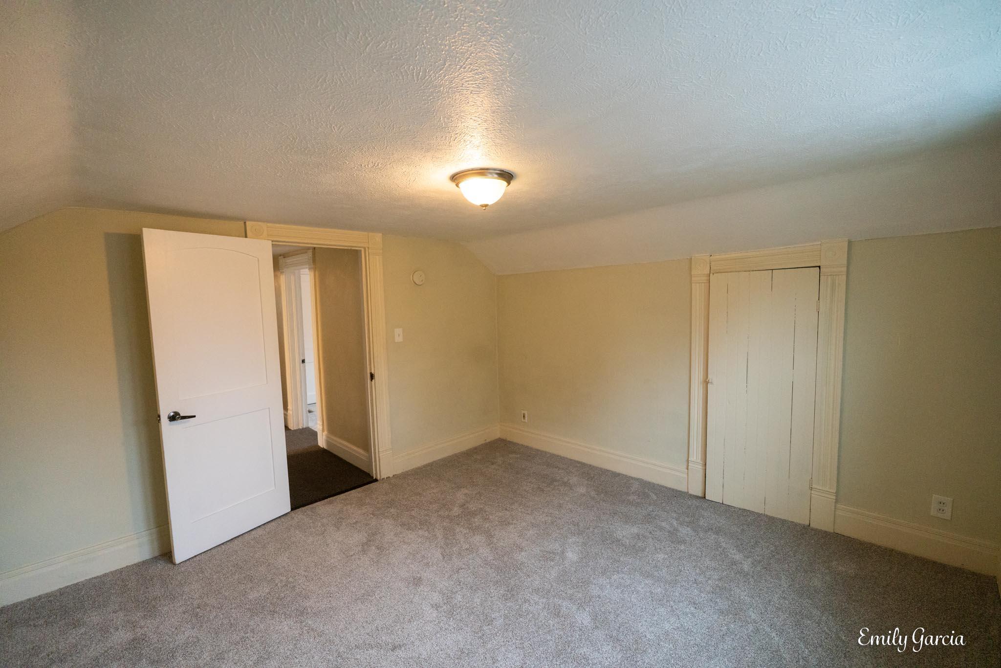 1151 W Dale Avenue Muskegon MI 49441