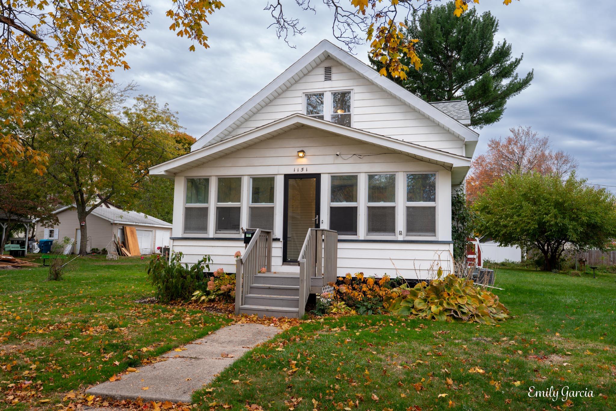 1151 W Dale Avenue Muskegon MI 49441