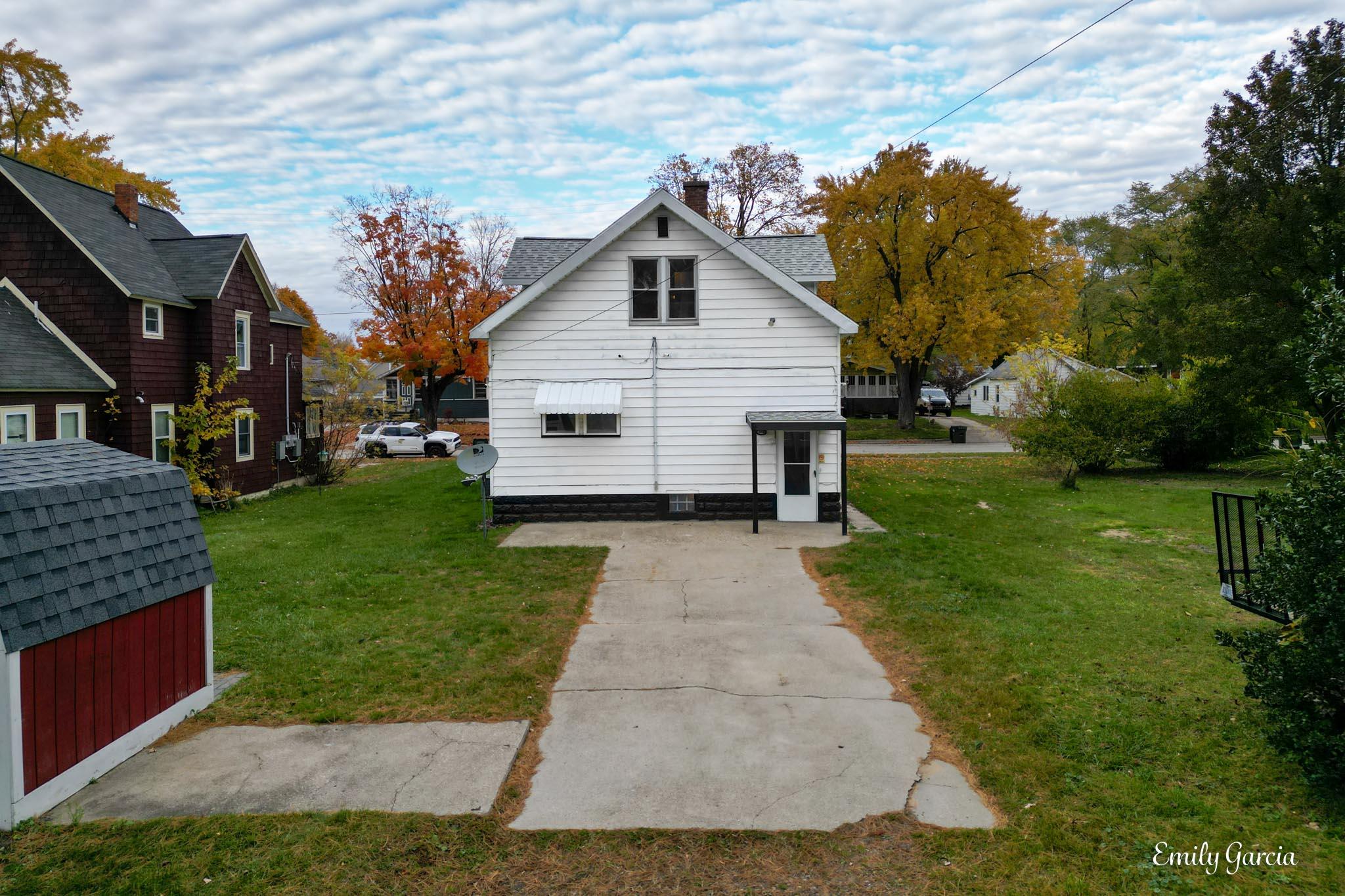 1151 W Dale Avenue Muskegon MI 49441