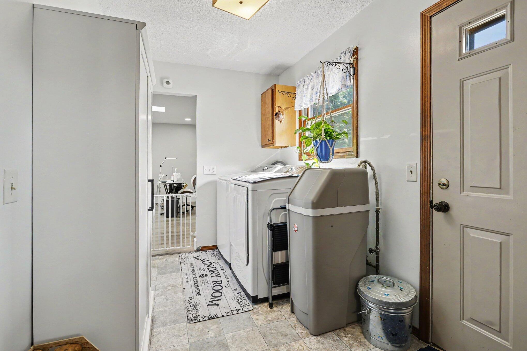 5193 Oak Coloma MI 49038