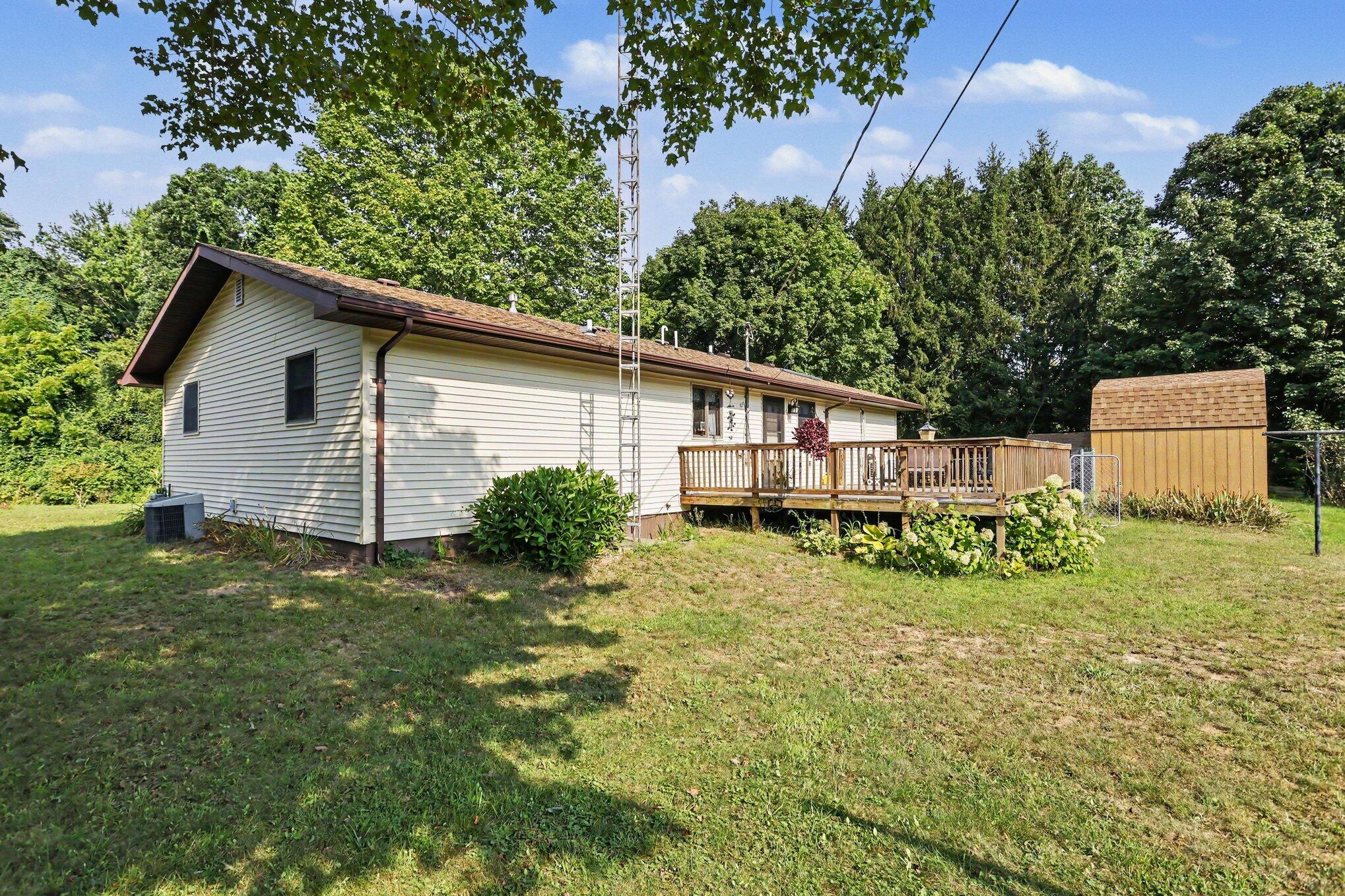 5193 Oak Coloma MI 49038