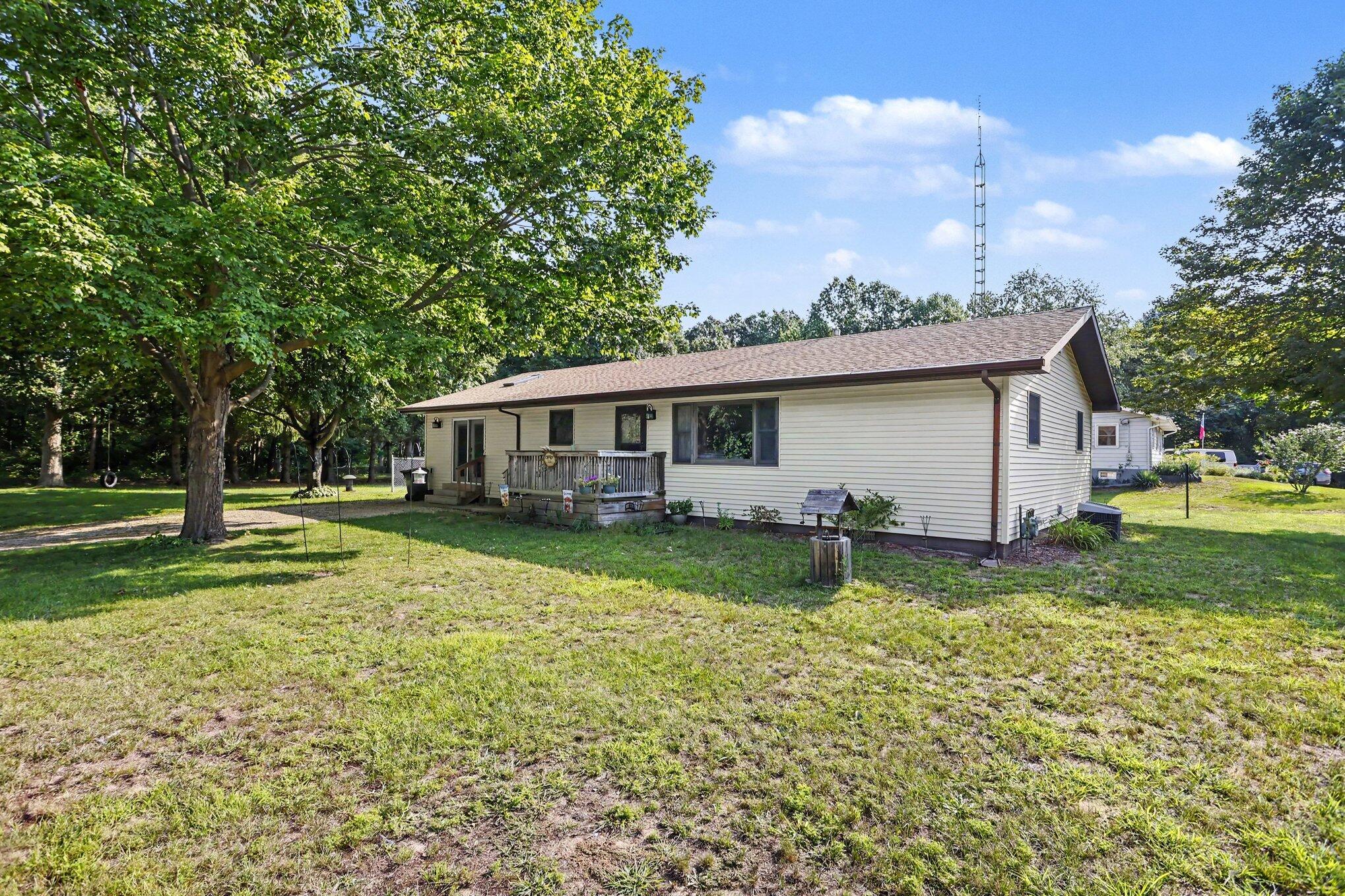 5193 Oak Coloma MI 49038