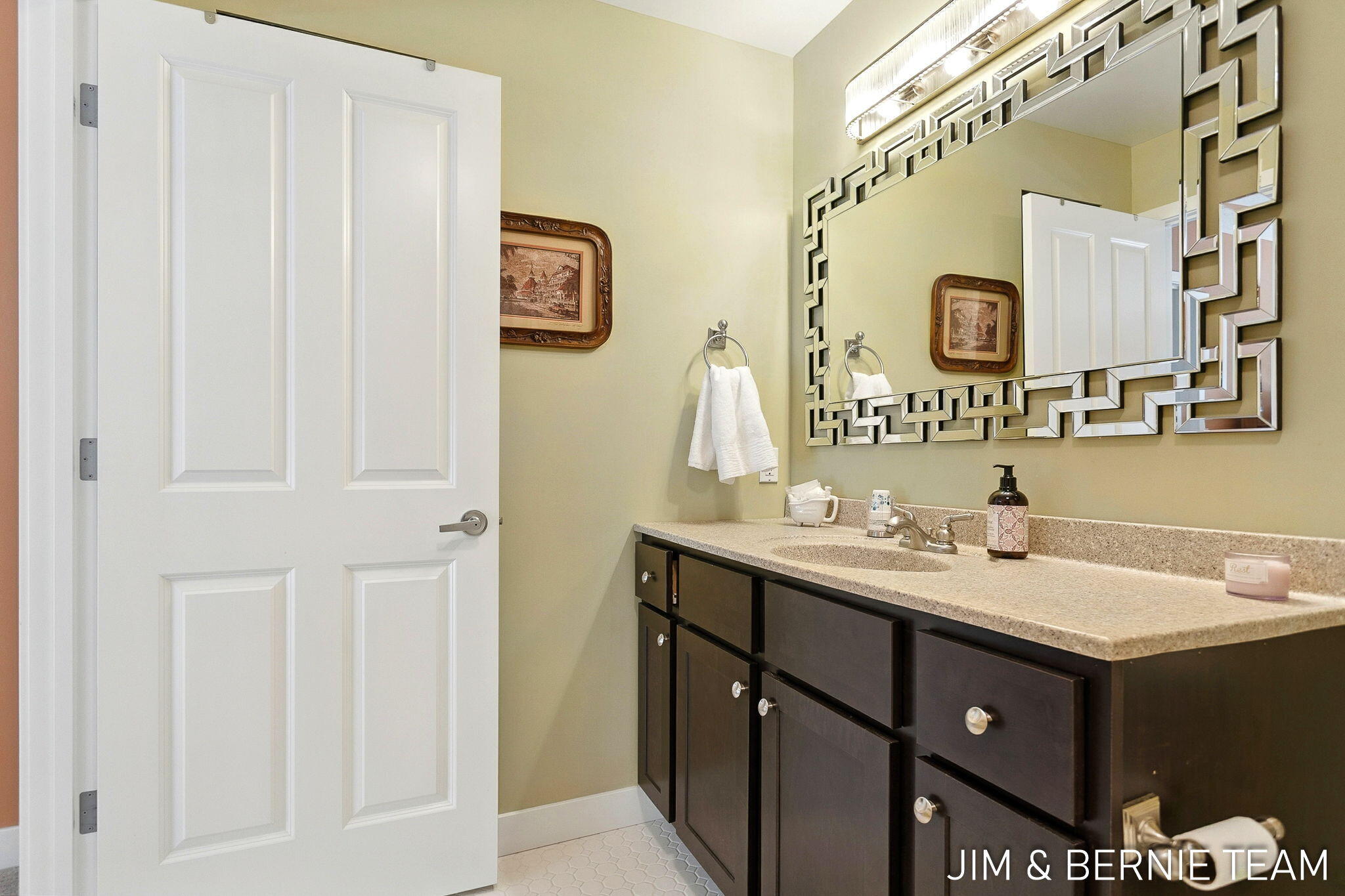 3653 Grand Bluffs Court SW Grand Rapids MI 49534