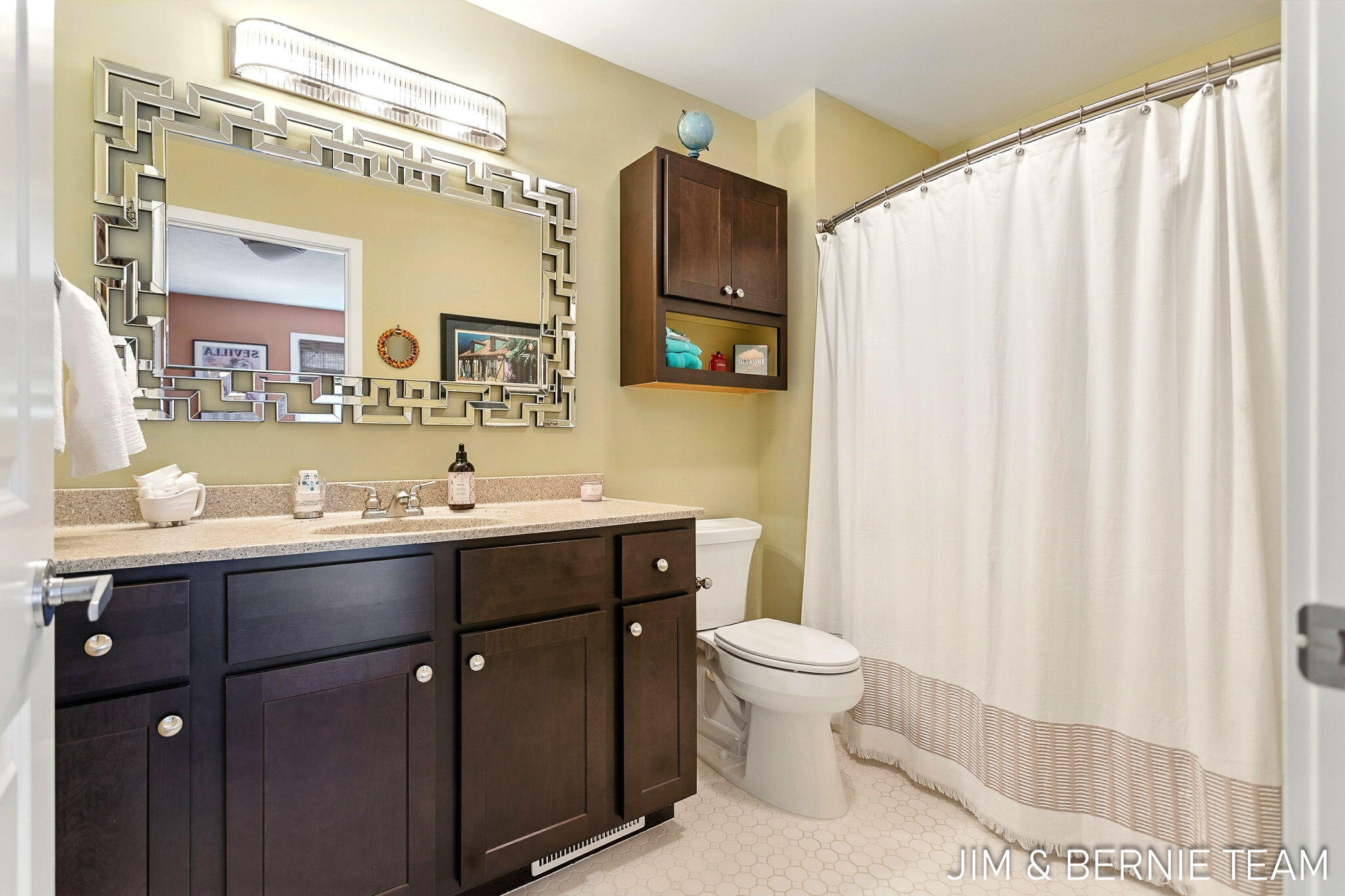 3653 Grand Bluffs Court SW Grand Rapids MI 49534