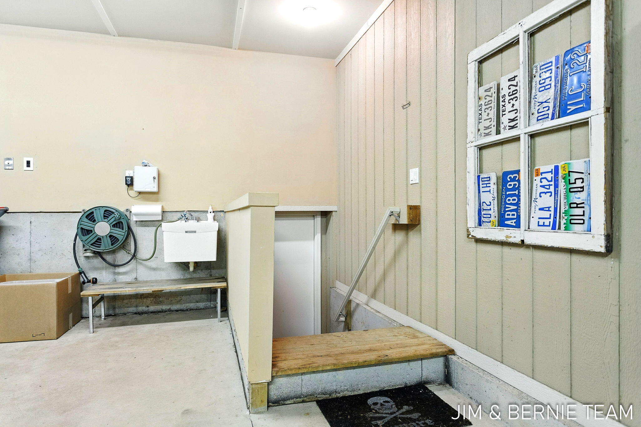 3653 Grand Bluffs Court SW Grand Rapids MI 49534