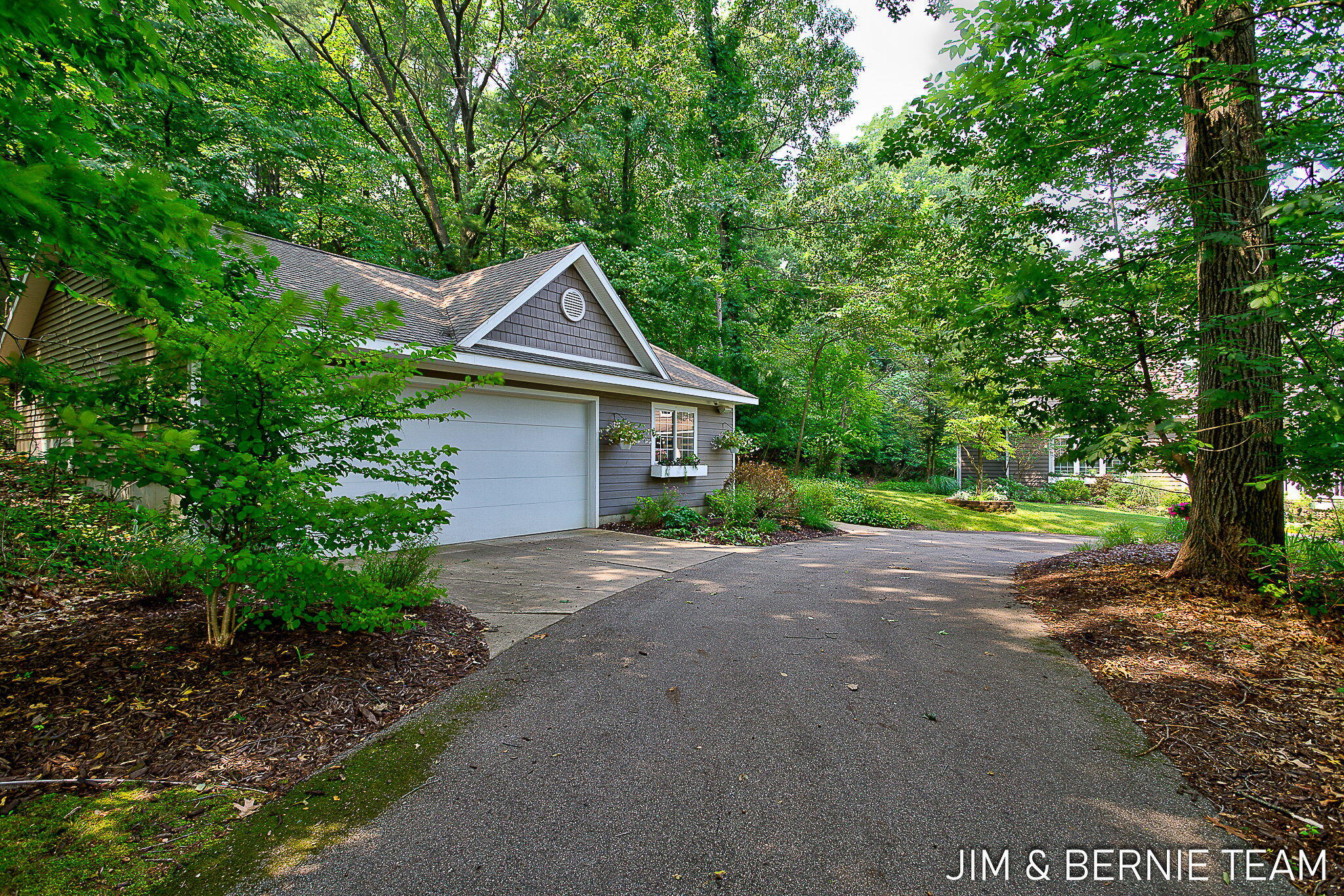 3653 Grand Bluffs Court SW Grand Rapids MI 49534