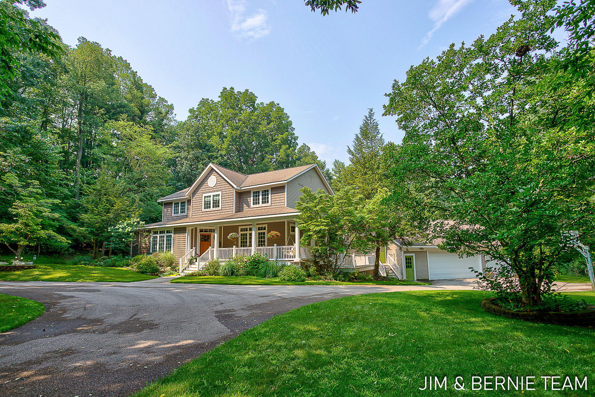 3653 Grand Bluffs Court SW Grand Rapids MI 49534