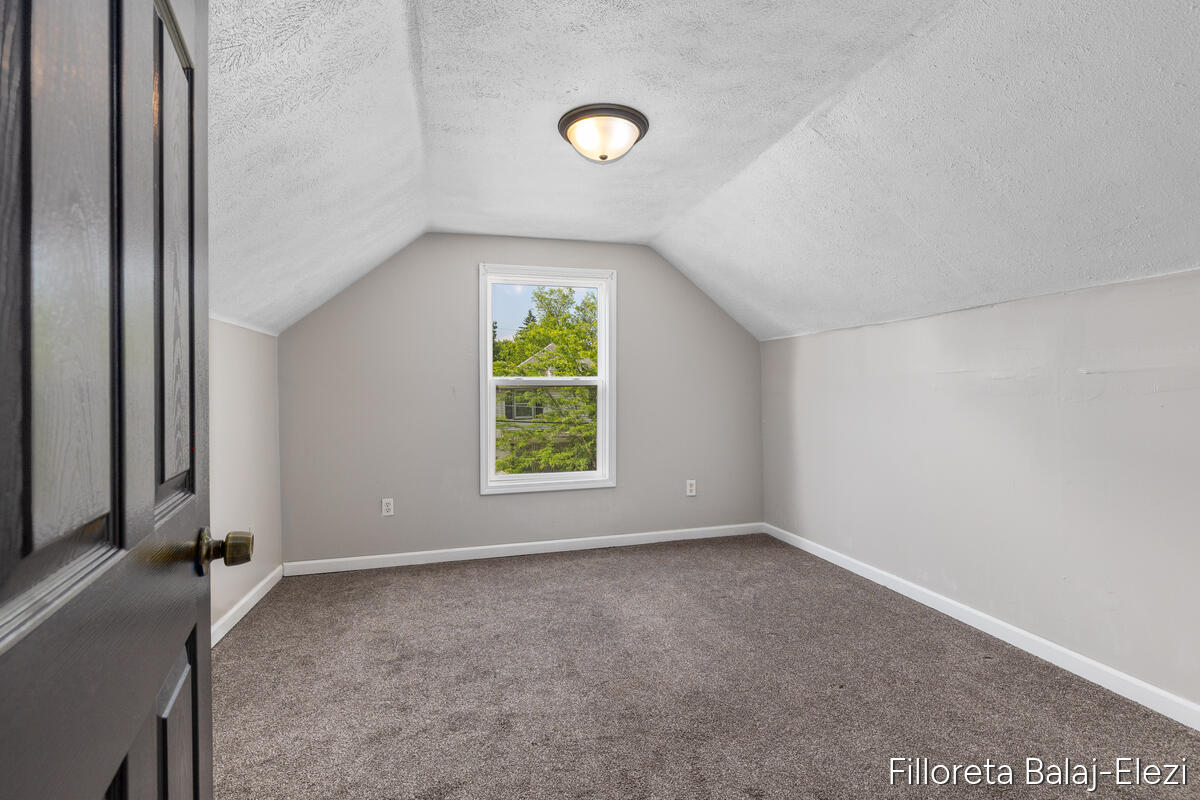 1115 Baxter Street SE Grand Rapids MI 49507