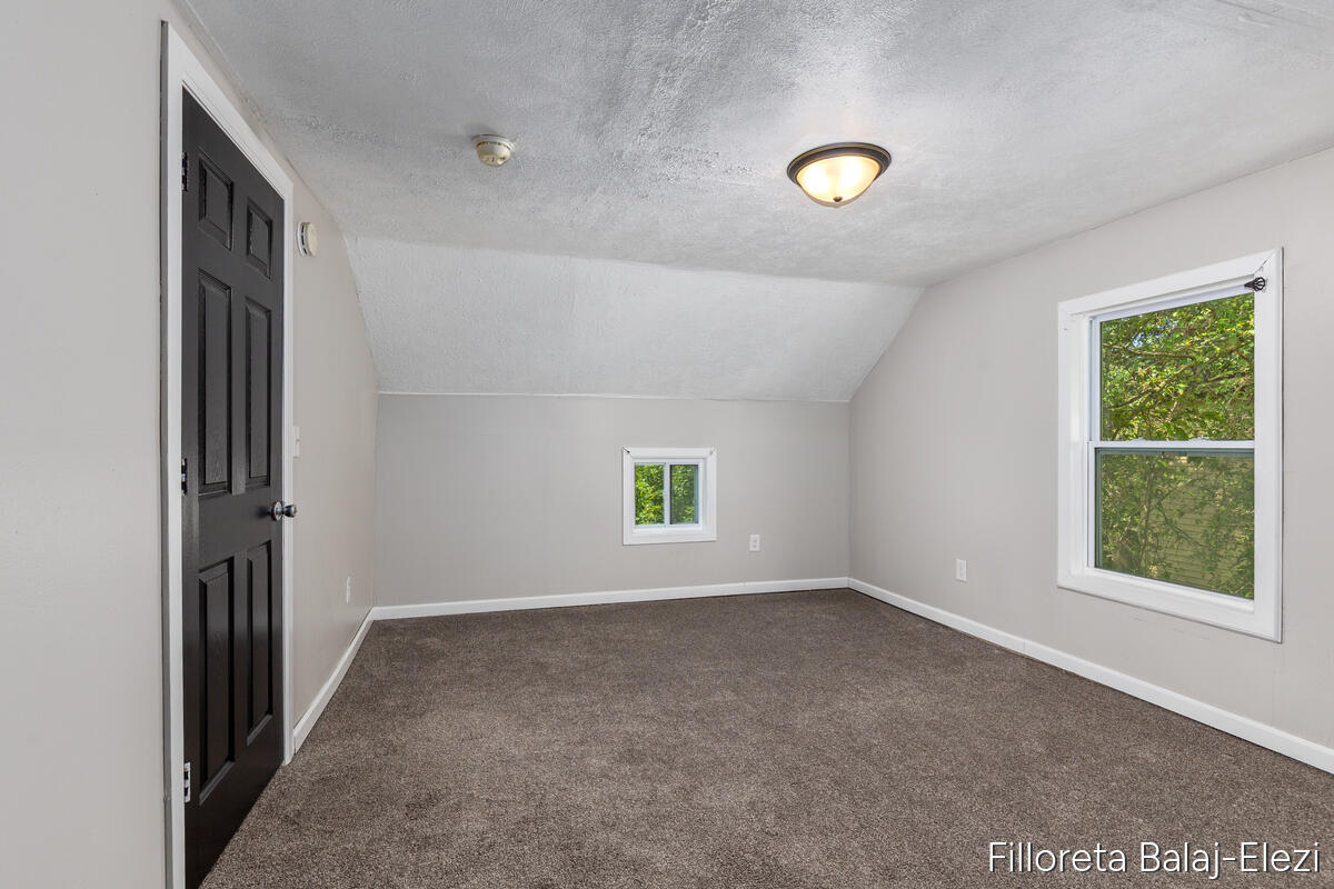 1115 Baxter Street SE Grand Rapids MI 49507