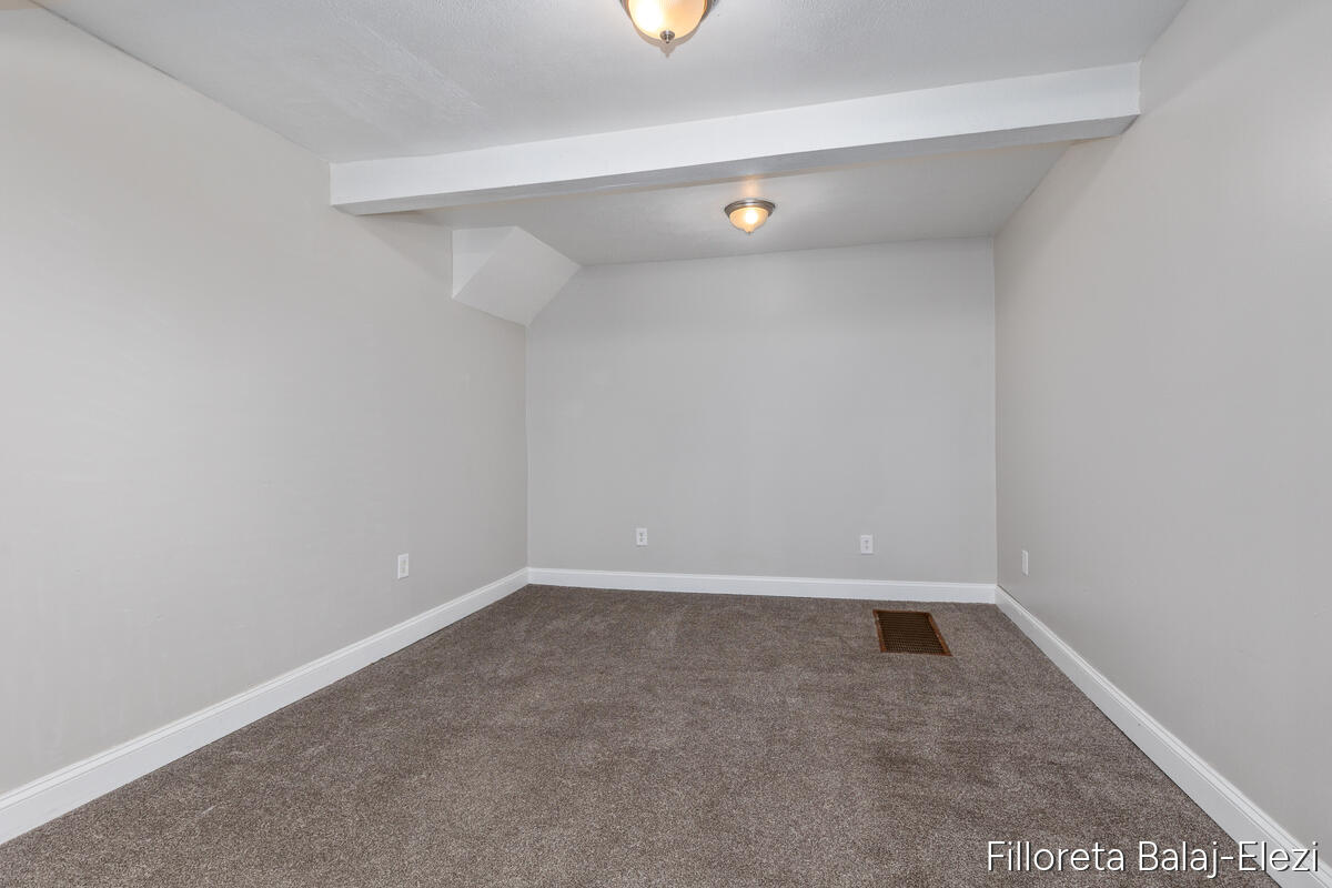 1115 Baxter Street SE Grand Rapids MI 49507