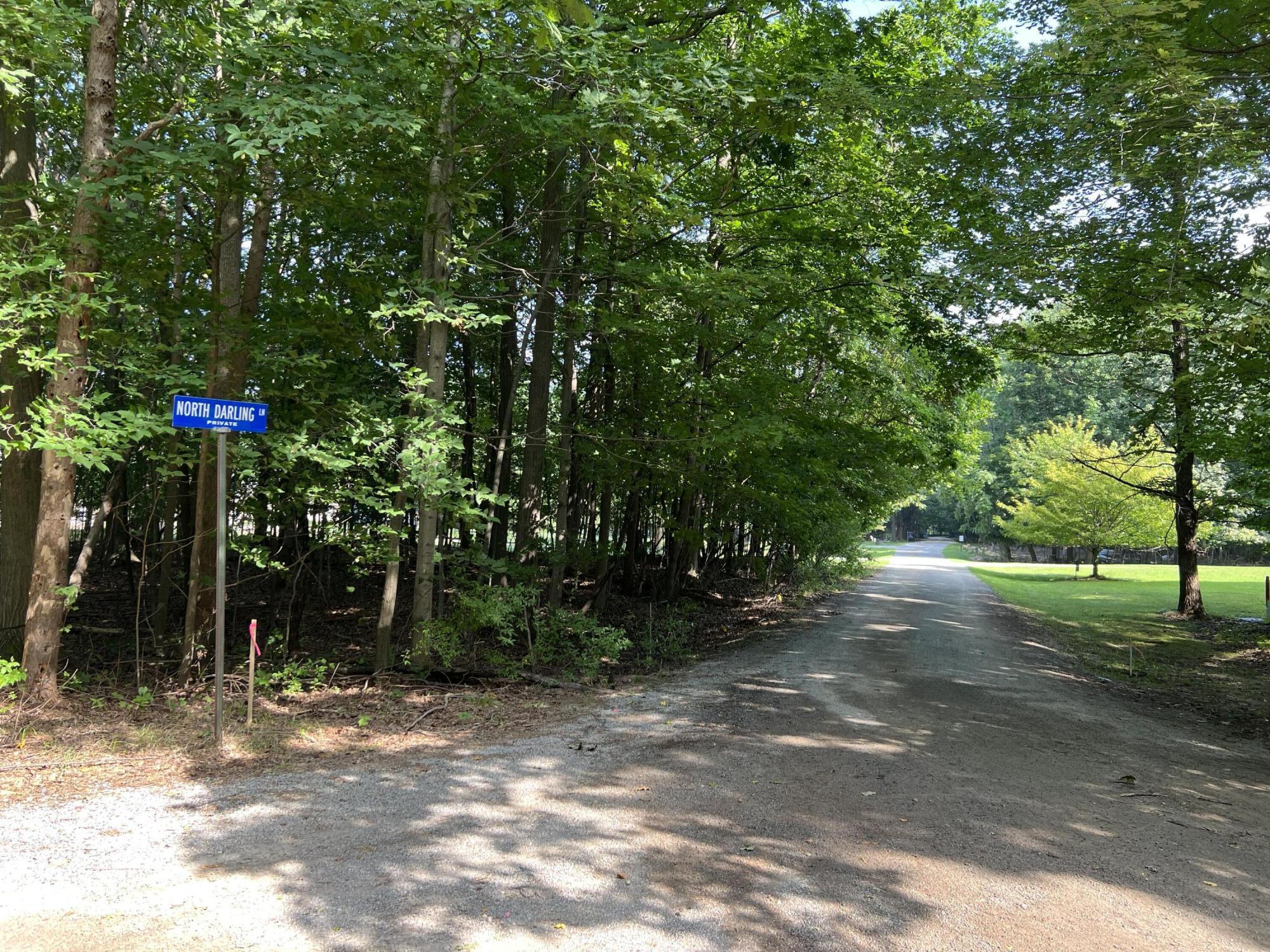1735 N Darling Lane Fennville MI 49408