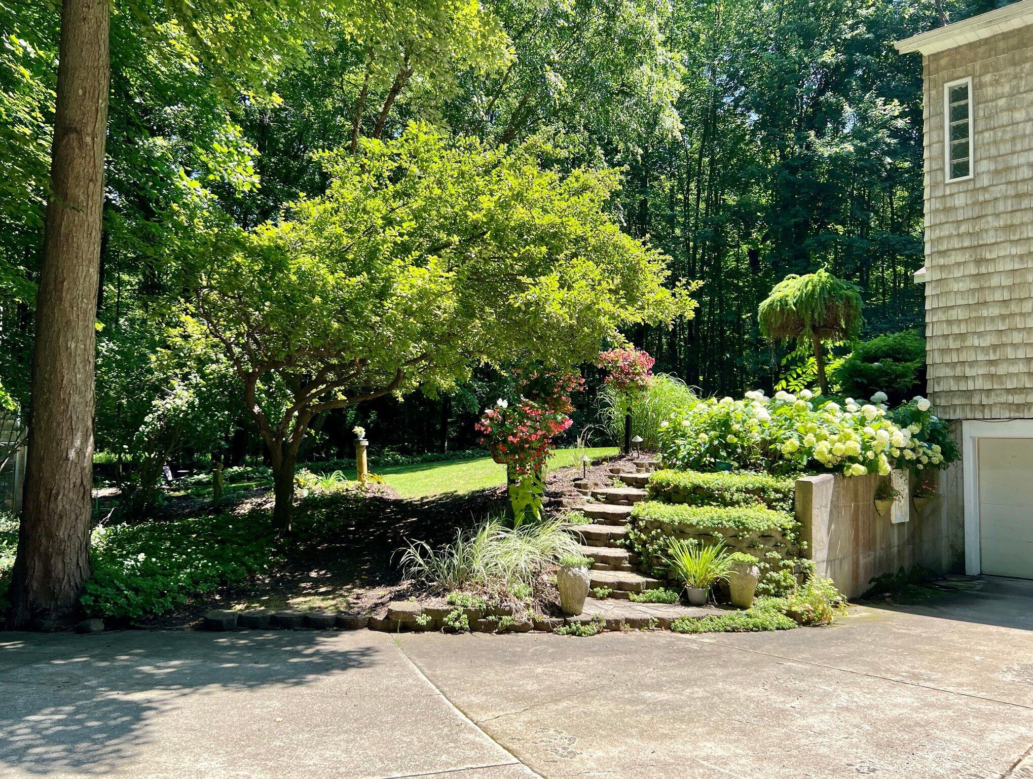 1735 N Darling Lane Fennville MI 49408