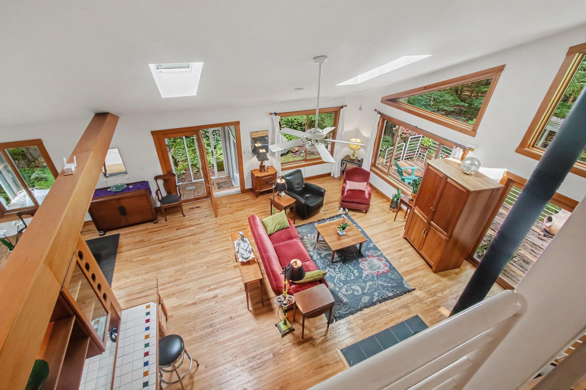 1735 N Darling Lane Fennville MI 49408