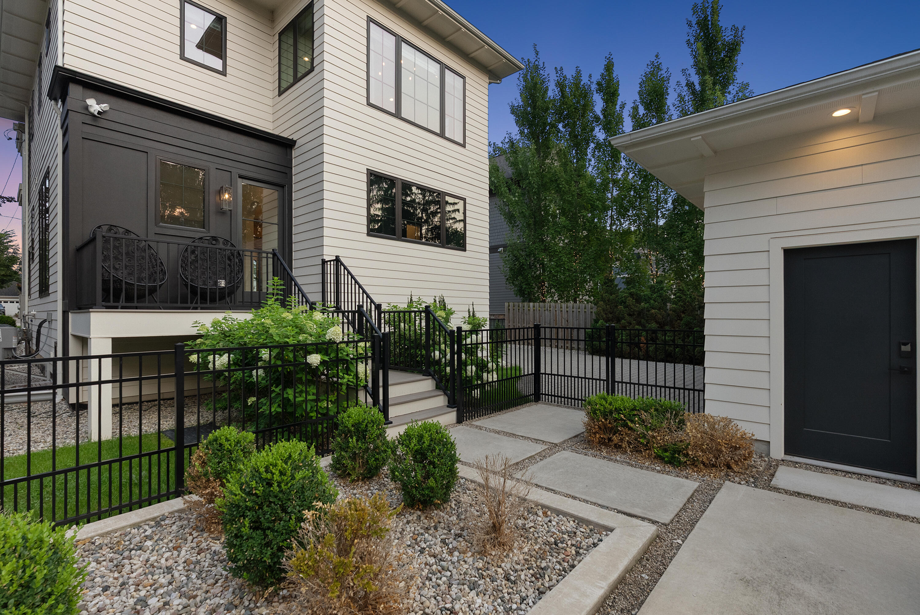 557 Greenwood Avenue SE East Grand Rapids MI 49506