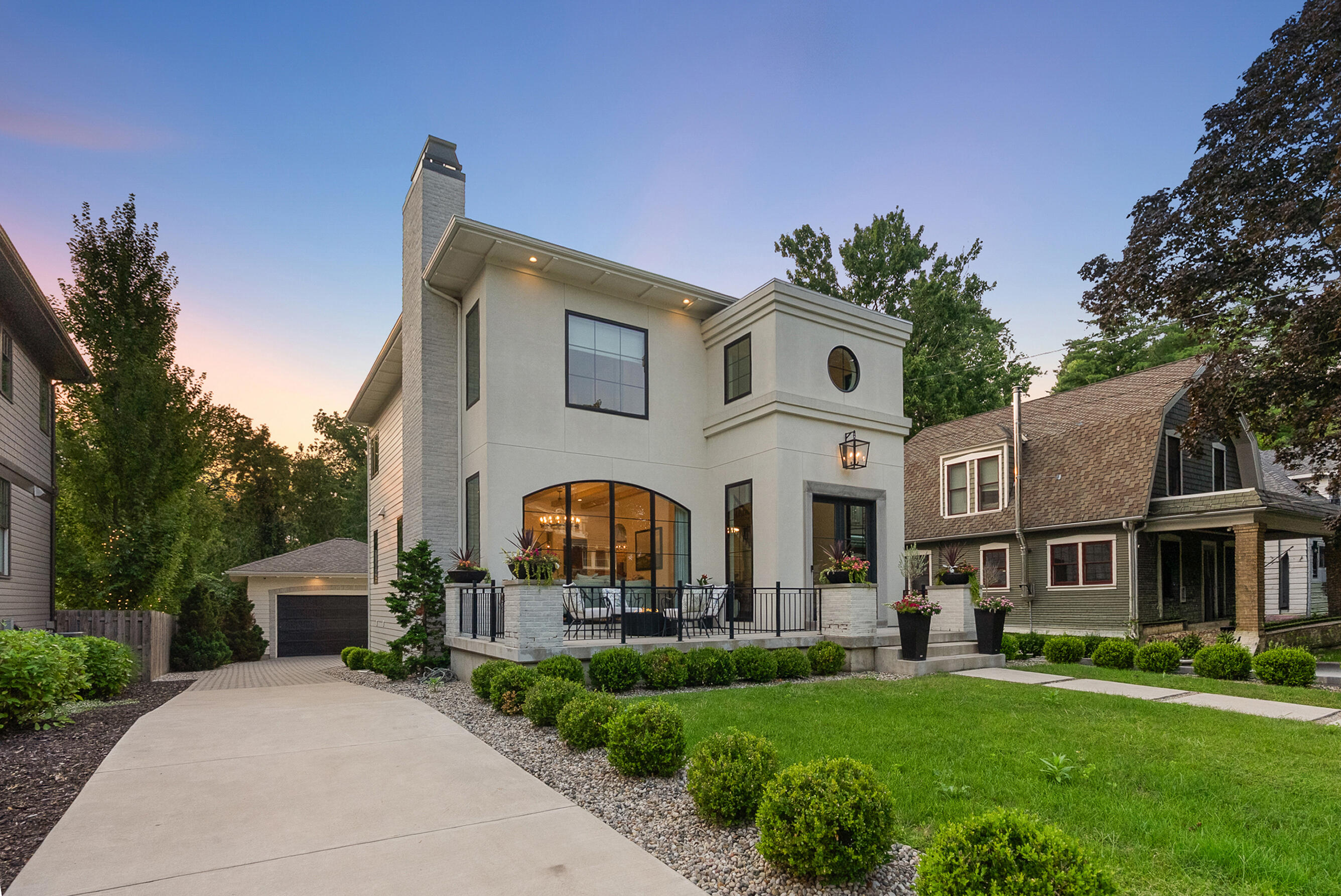 557 Greenwood Avenue SE East Grand Rapids MI 49506