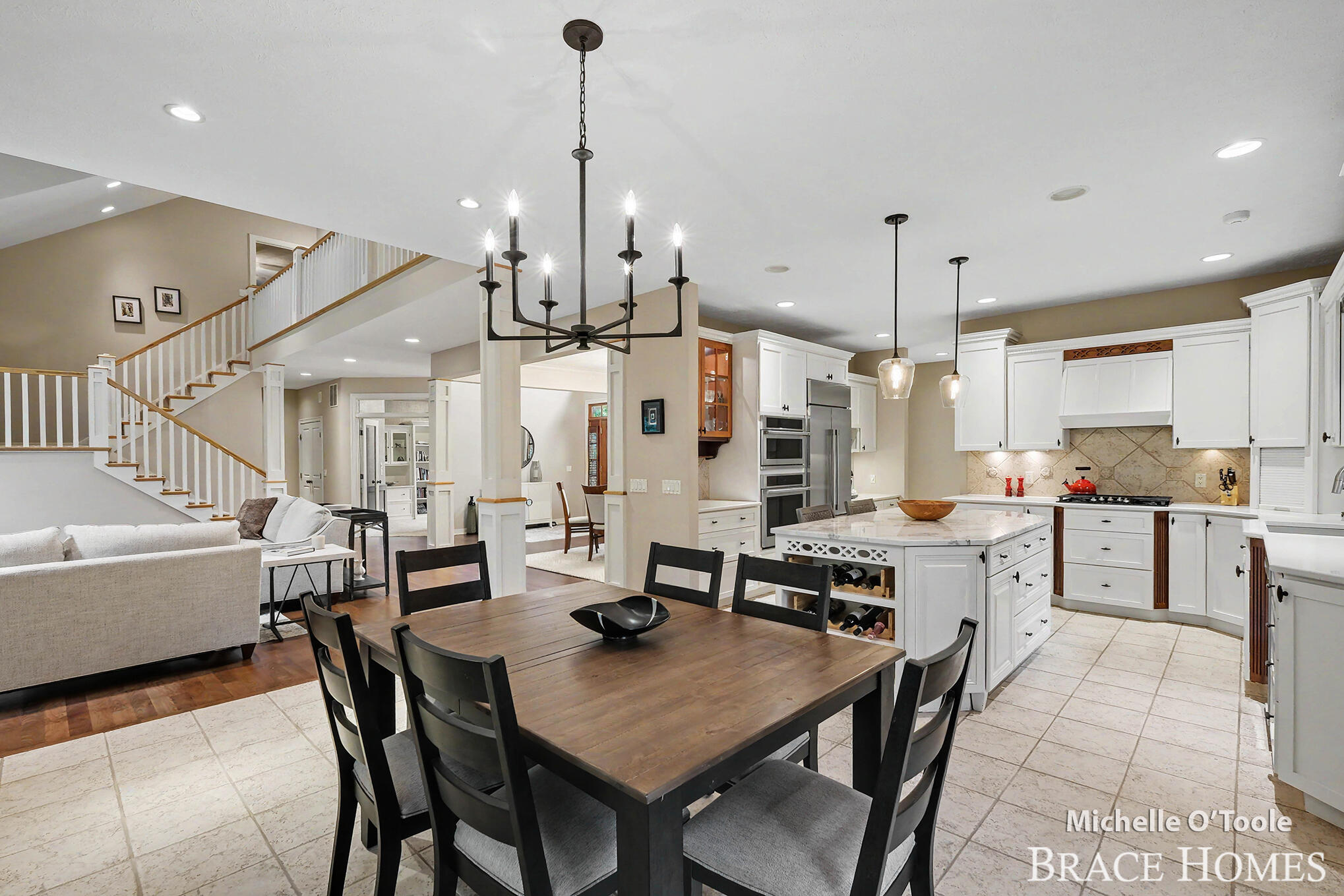 4260 S Oak Pointe Court NE Grand Rapids MI 49525