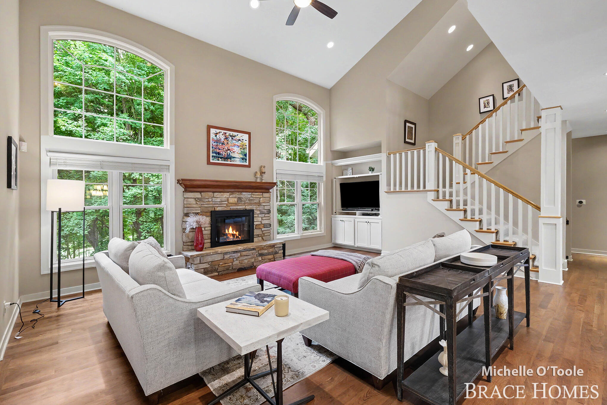 4260 S Oak Pointe Court NE Grand Rapids MI 49525