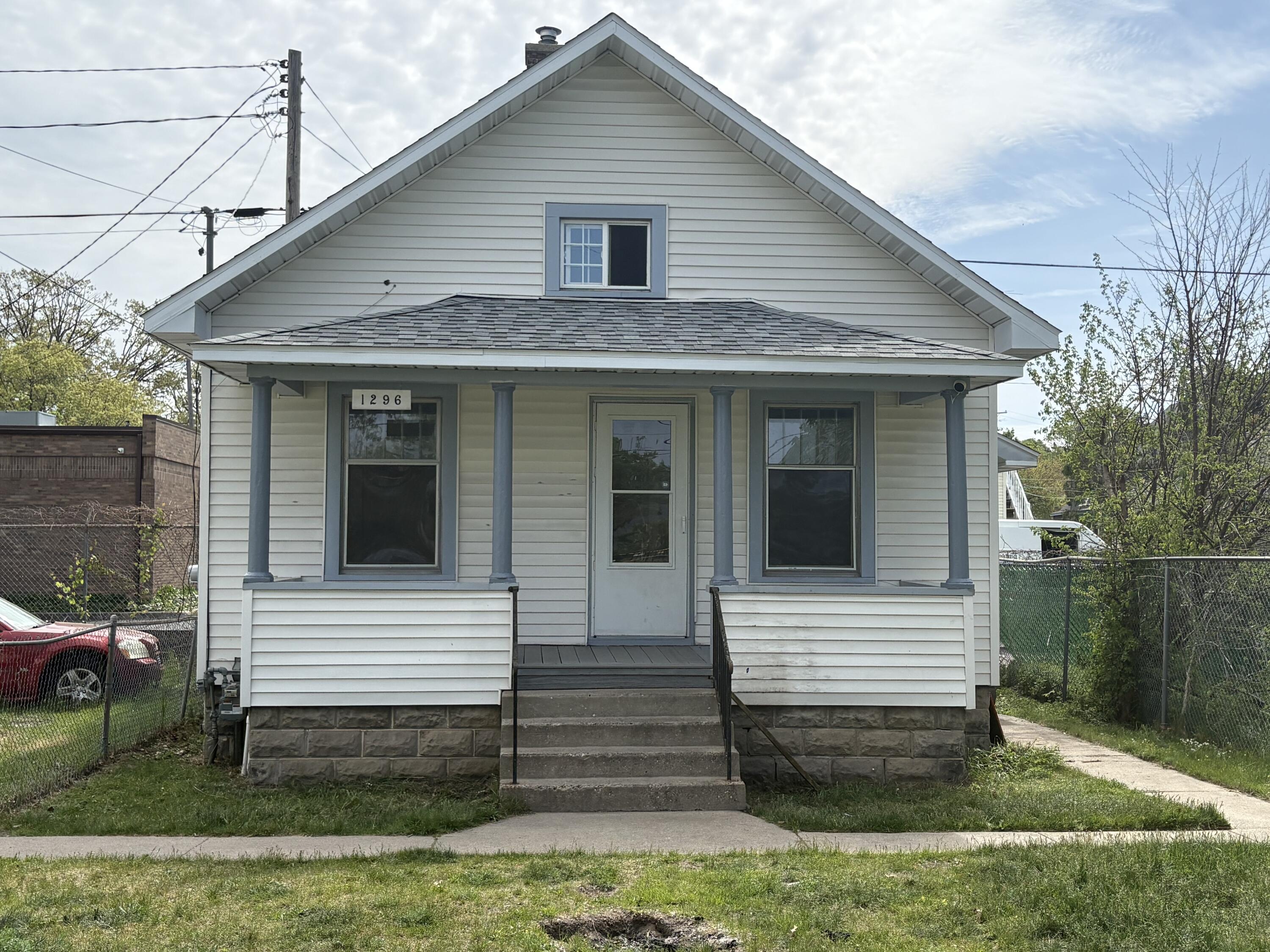 1296 Sanford Street Muskegon MI 49441