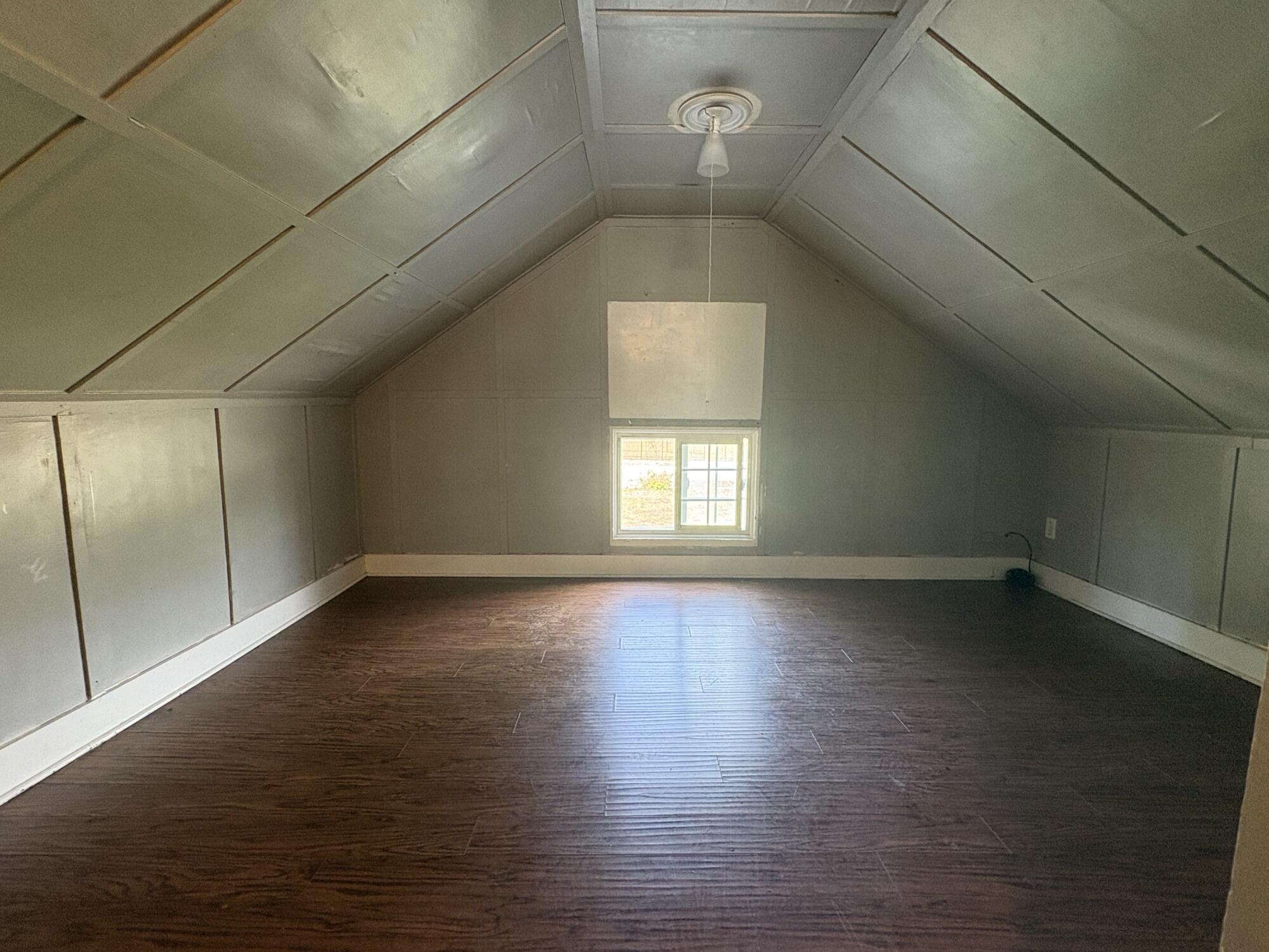 1296 Sanford Street Muskegon MI 49441