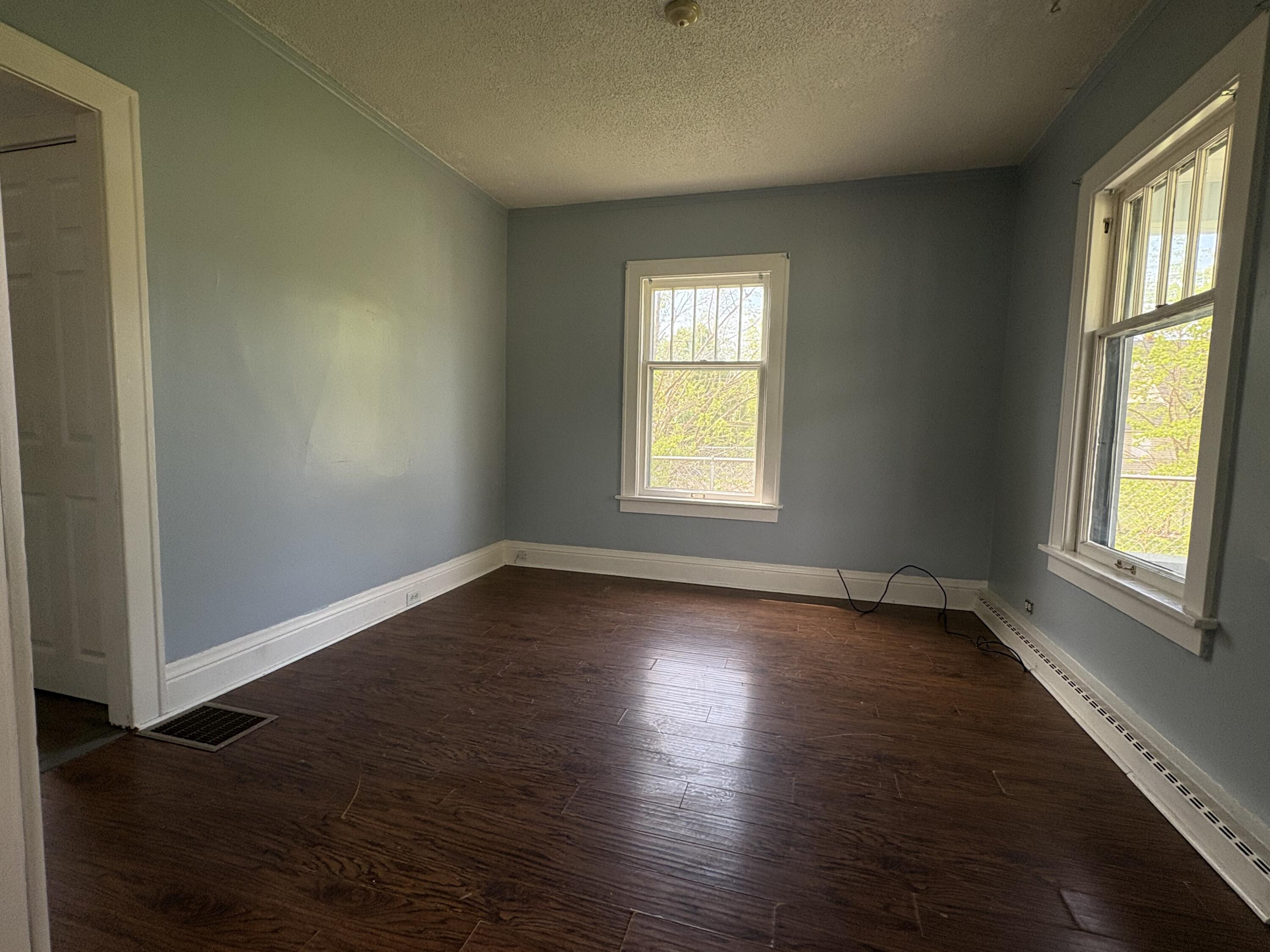 1296 Sanford Street Muskegon MI 49441