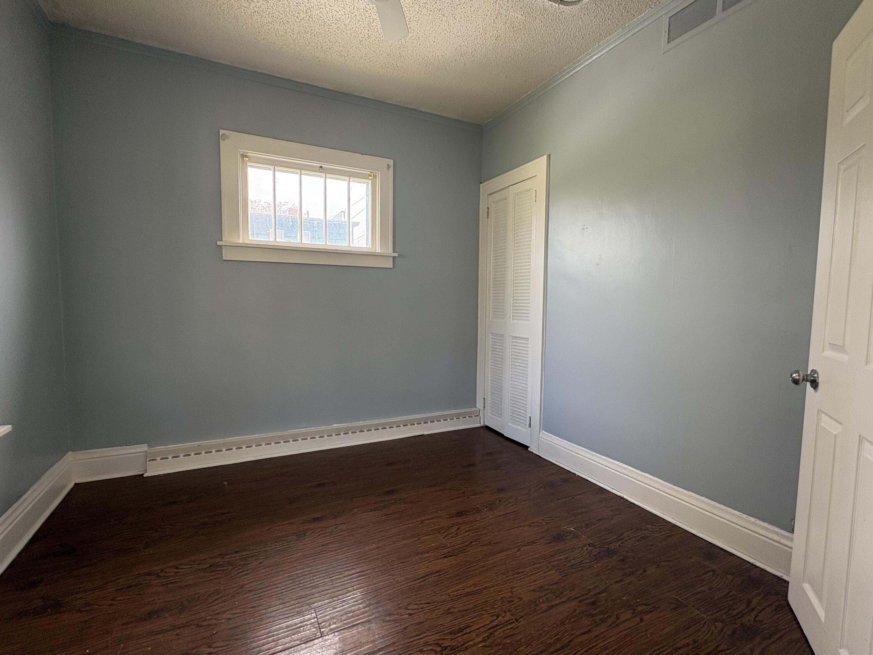 1296 Sanford Street Muskegon MI 49441