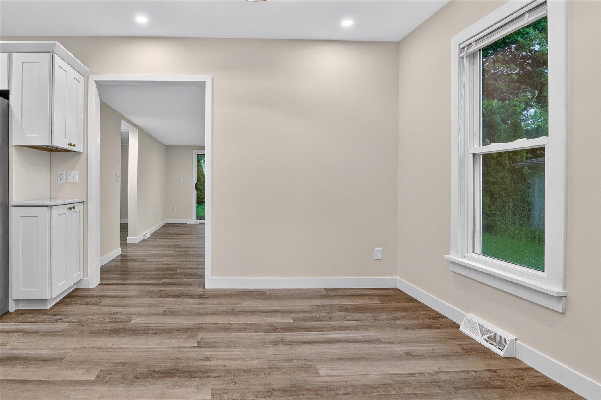 409 Oak Street Three Oaks MI 49128