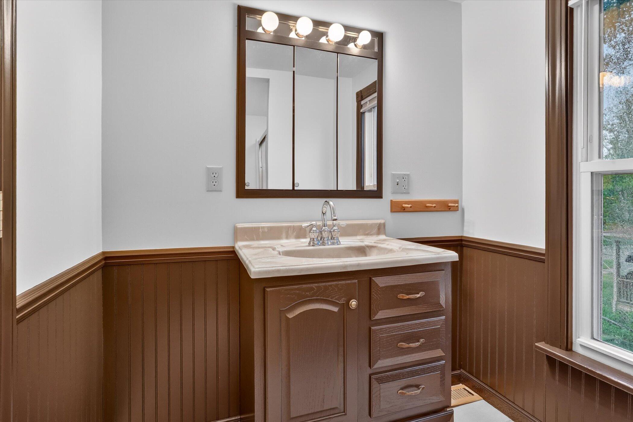 409 Oak Street Three Oaks MI 49128