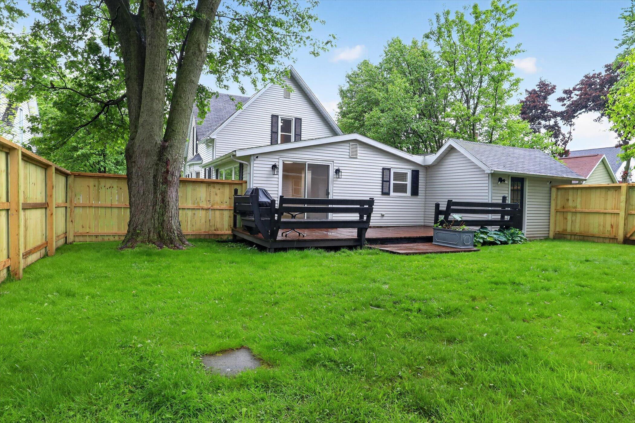 409 Oak Street Three Oaks MI 49128