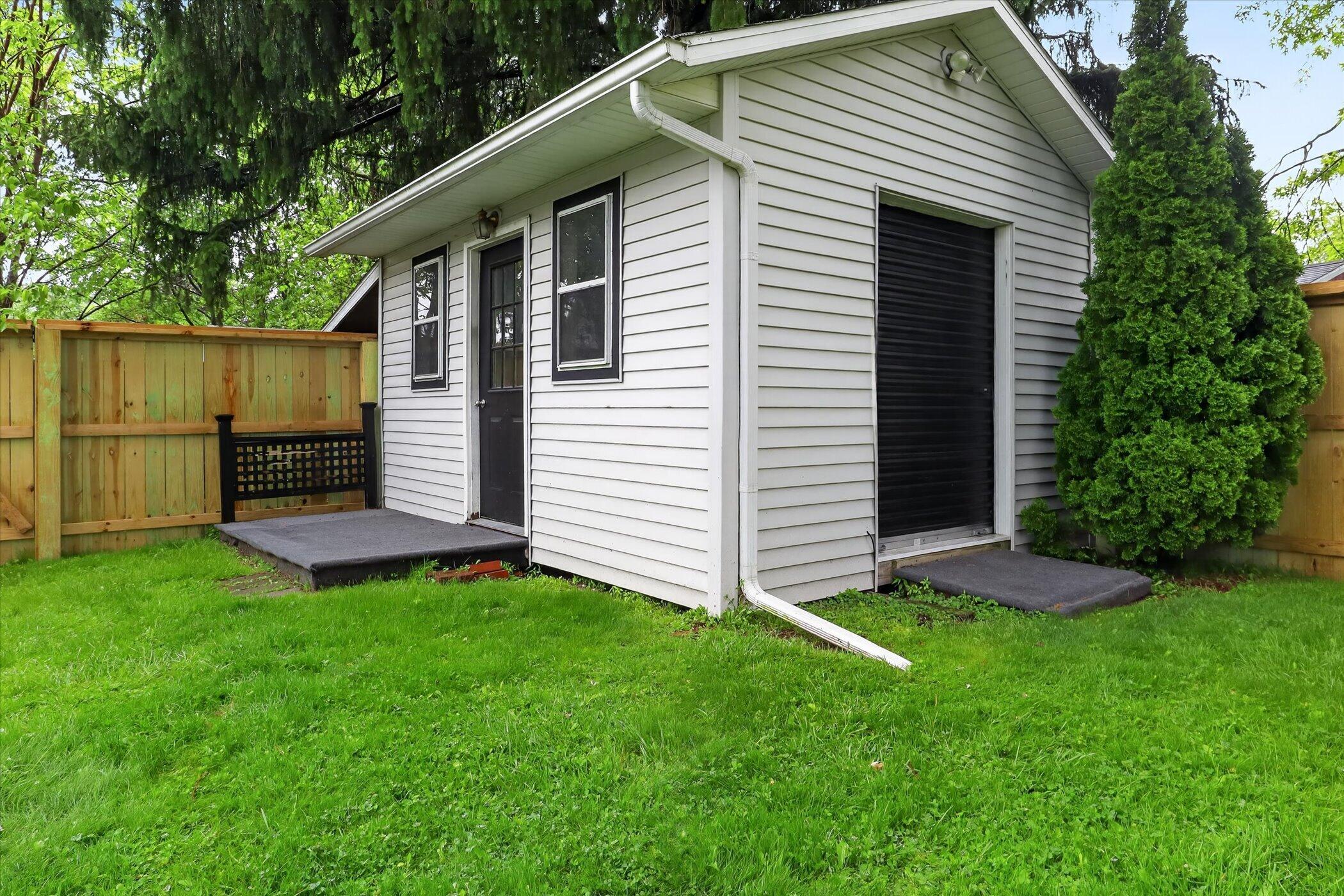 409 Oak Street Three Oaks MI 49128