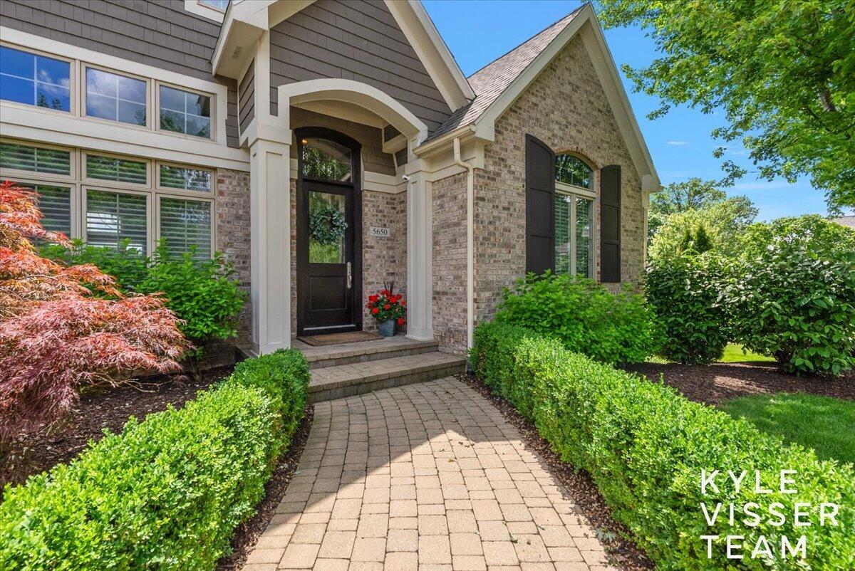 5650 E Watermark Court SE Grand Rapids MI 49546