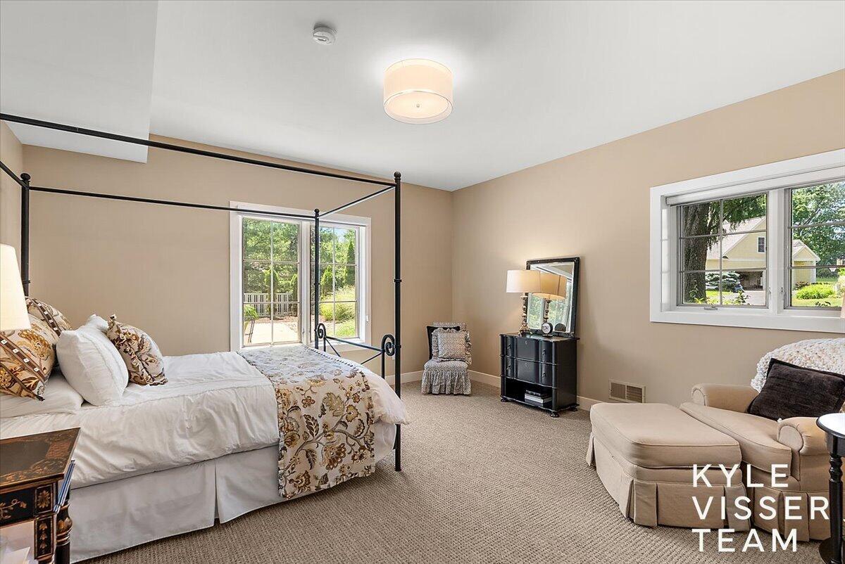 5650 E Watermark Court SE Grand Rapids MI 49546