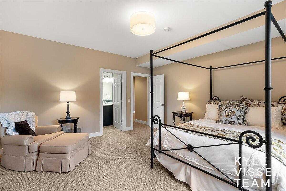 5650 E Watermark Court SE Grand Rapids MI 49546